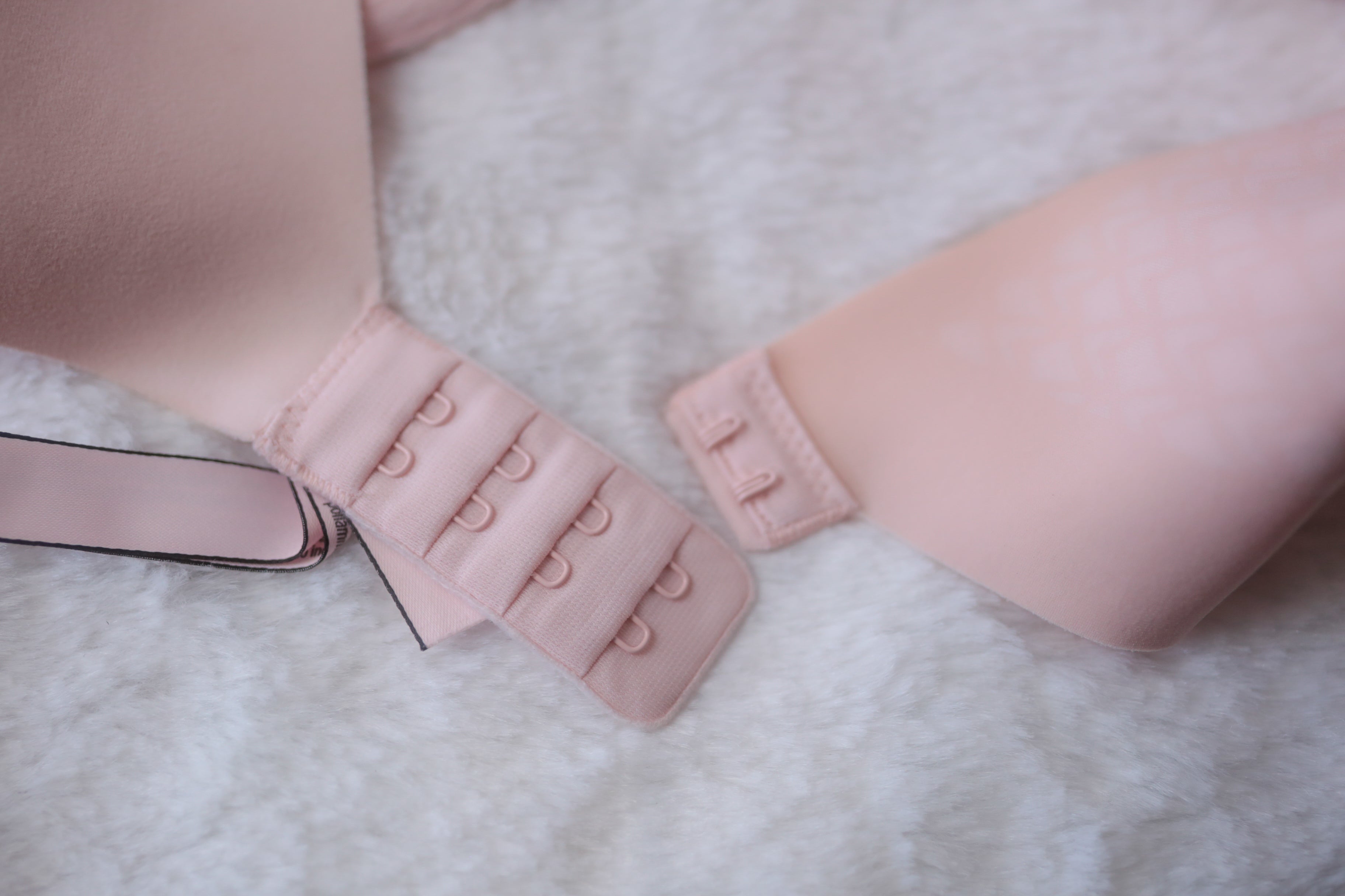 Victoria's Secret 32D Lined Semi-demi T-shirt Bra Light Pink