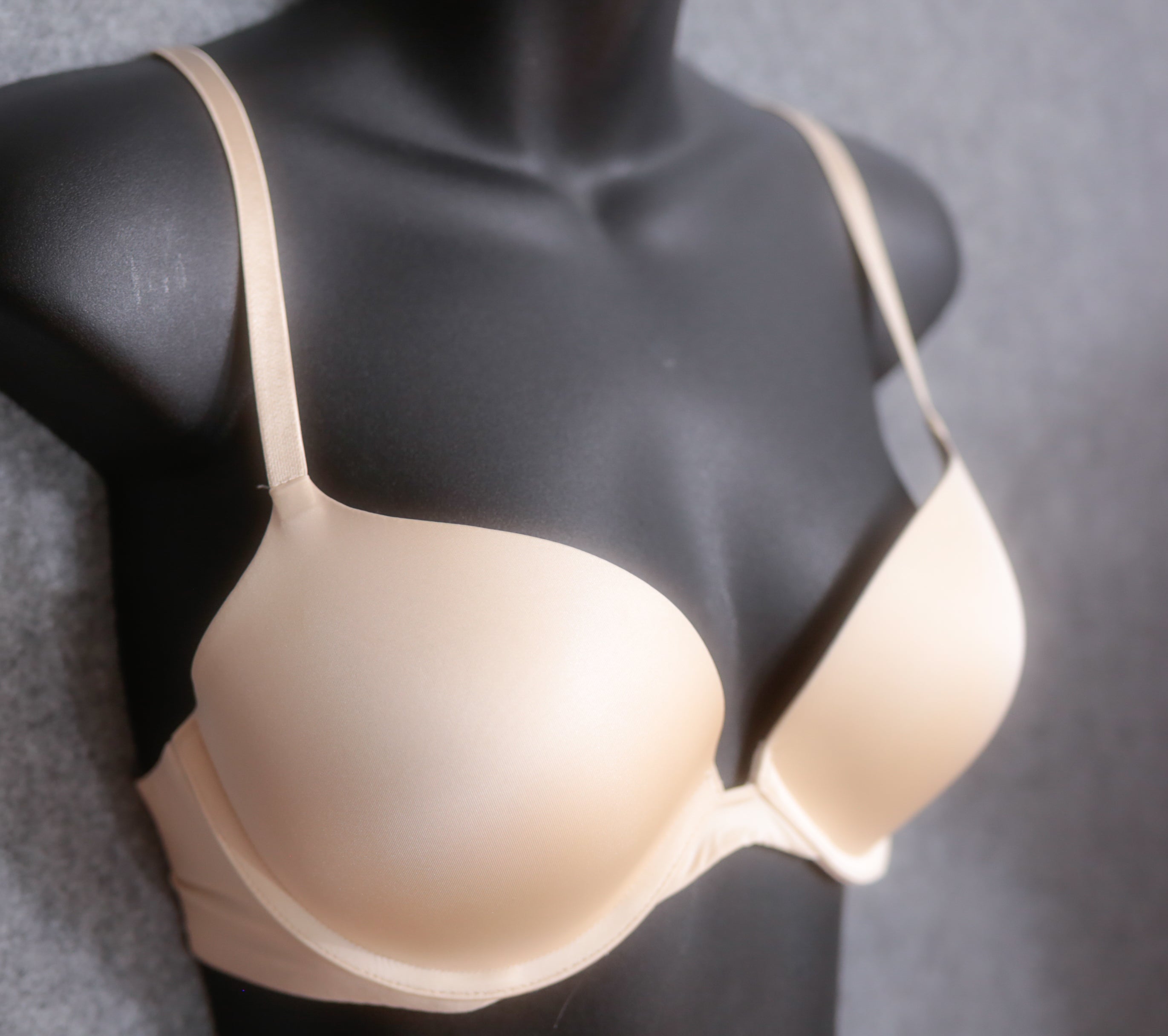 Soma 34C Ravishing Plunge Push-up T-shirt Bra Beige