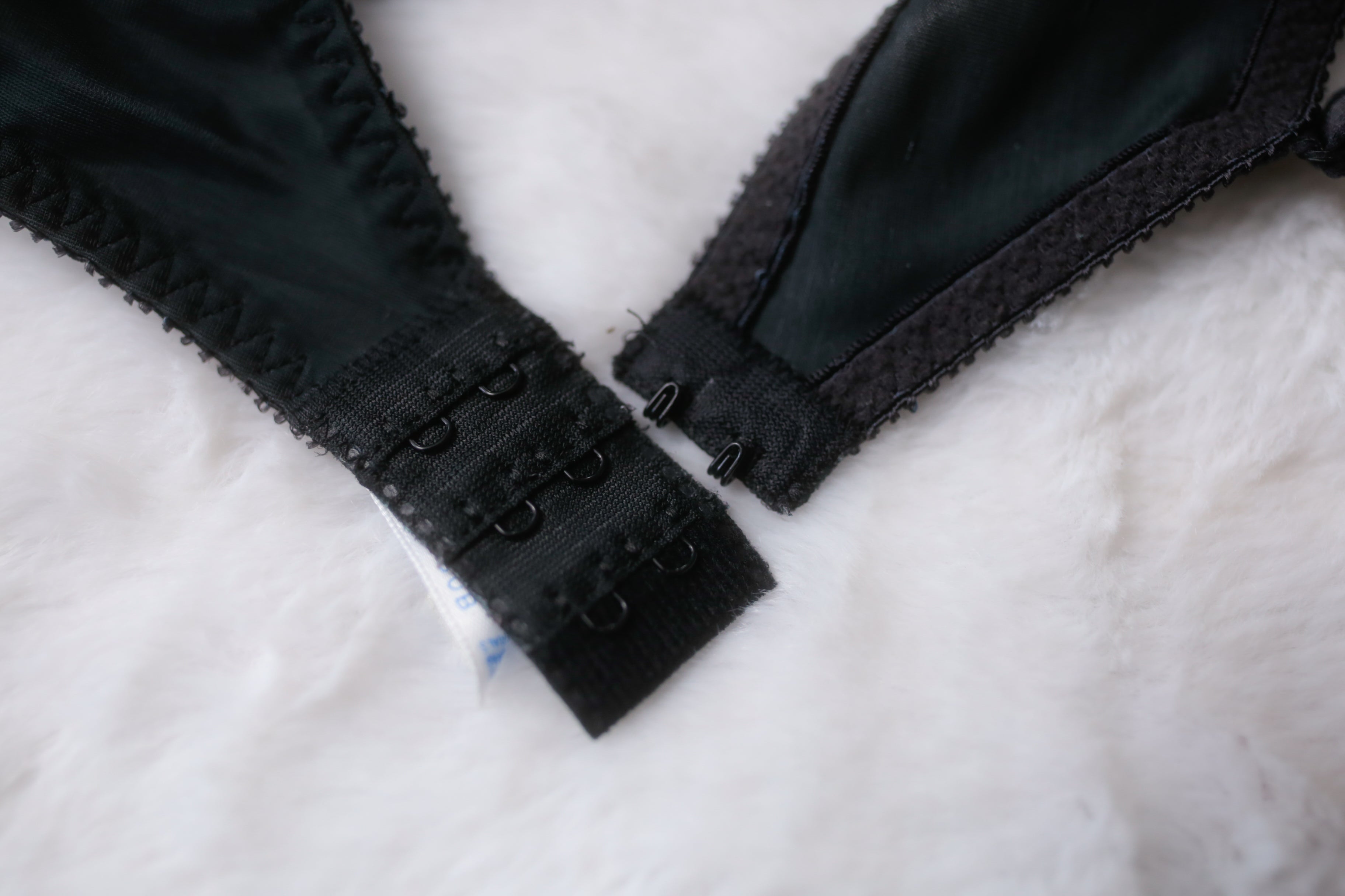 Chantilly Maidenform Vintage 36B Sheer Underwire Bra Black Lace