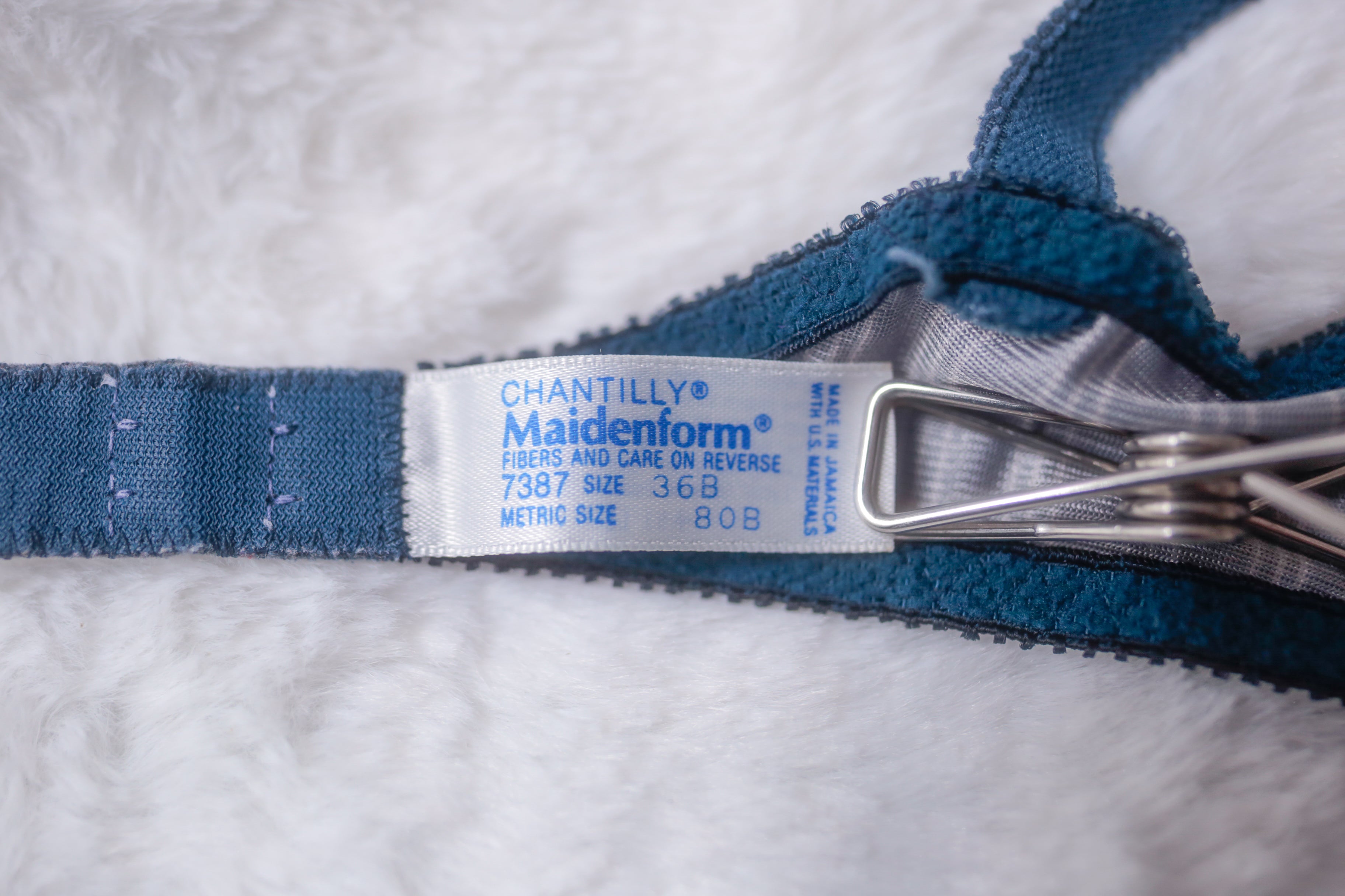 Chantilly Maidenform 36B Vintage Underwire Bra Green Lace