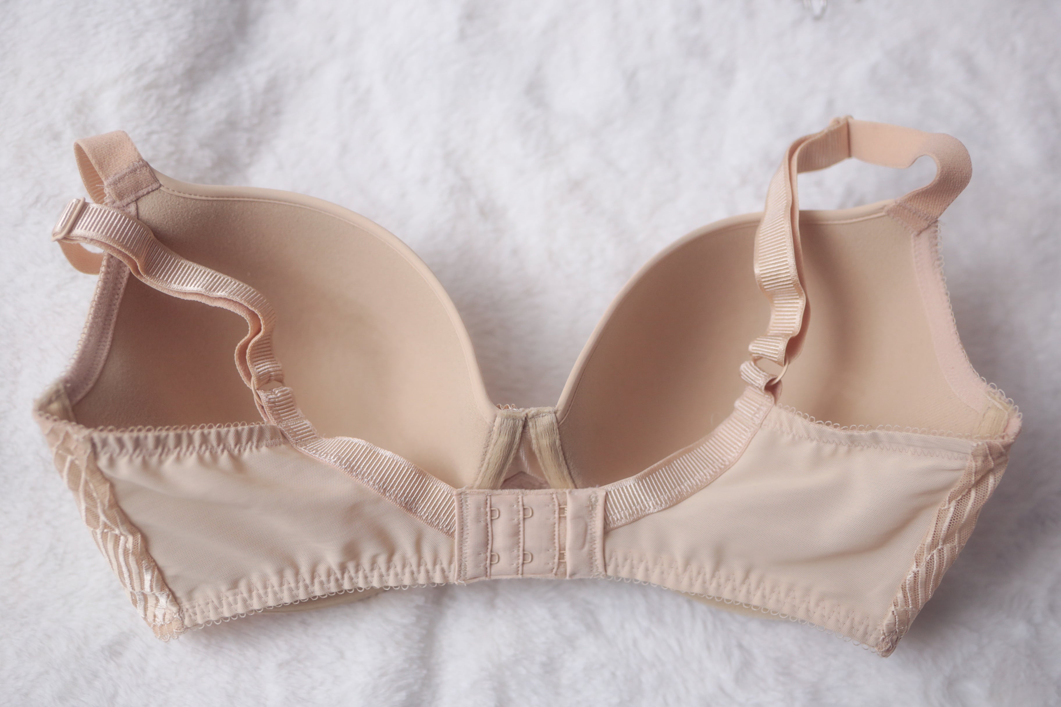 Wacoal 34G La Femme 853117 Plunge Underwire Lightly Padded T-shirt Bra Beige