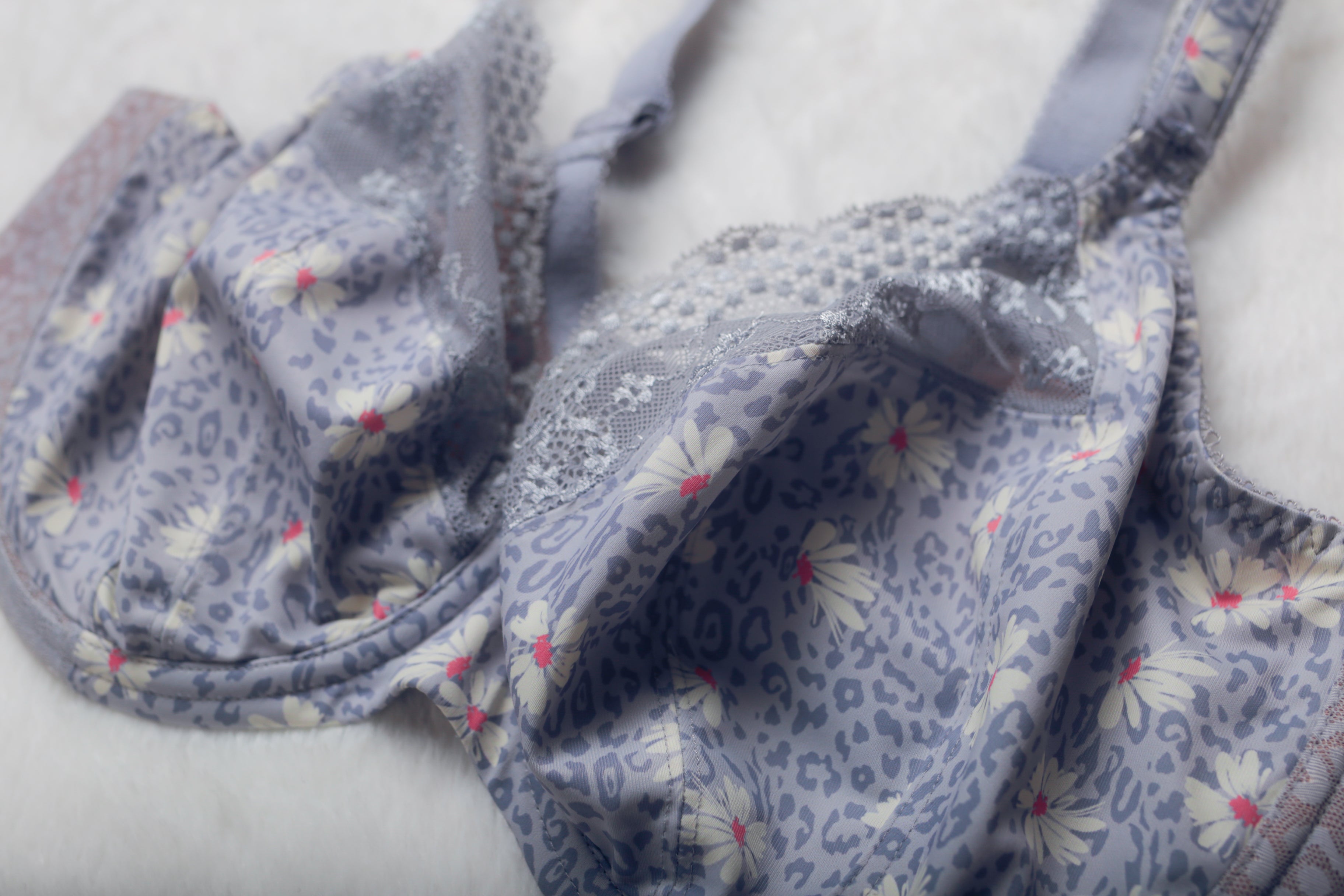 Elomi US 40G UK 40F EL4490 Lucie Plunge Stretch Unlined Underwire Full-coverage Bra