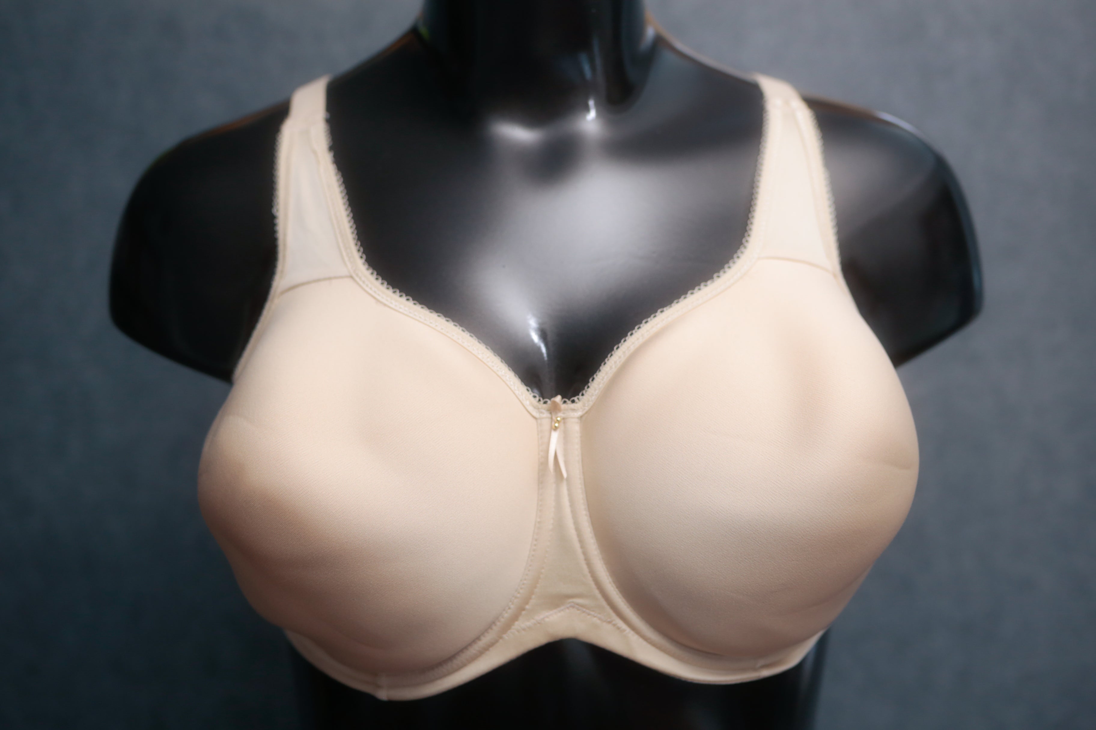 Wacoal 44DD Basic Beauty Spacer 853192 Full Coverage Underwire Bra Beige