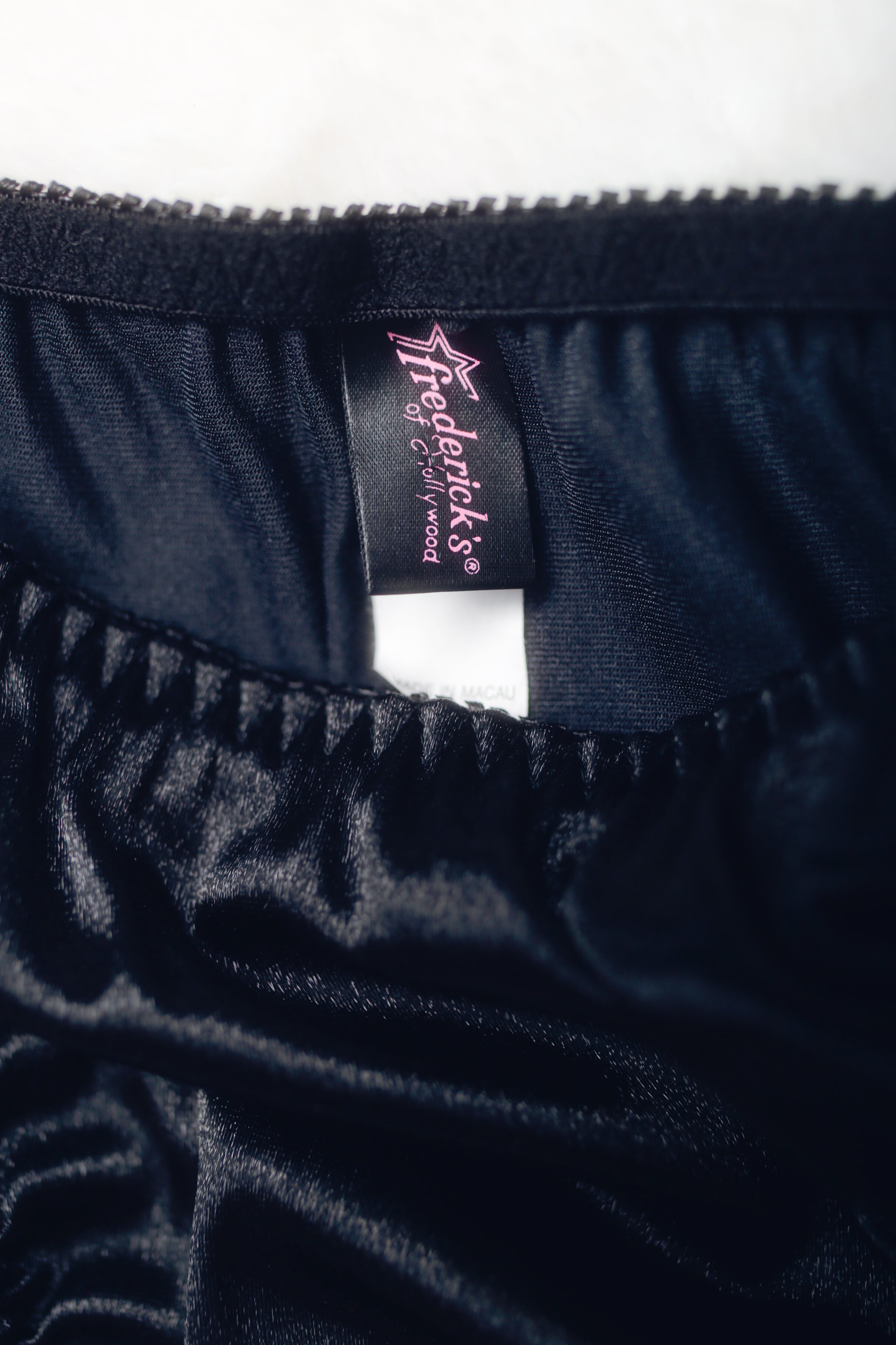 Frederick's of Hollywood Vintage Silky Hi-cut Brief Panties Medium Black