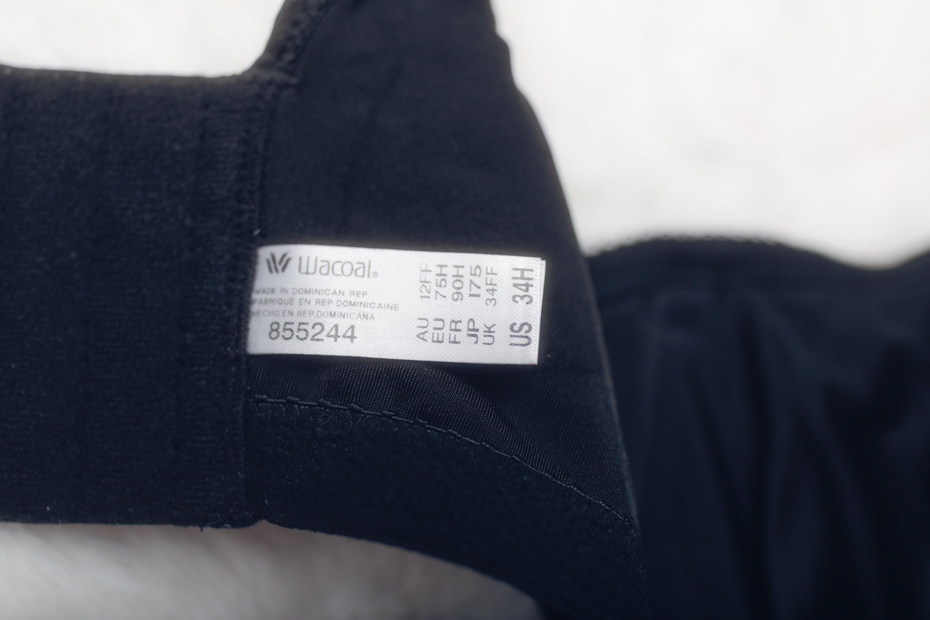 Wacoal US 34H UK 34FF Clear and Classic 855244 Underwire Unlined Bra Black