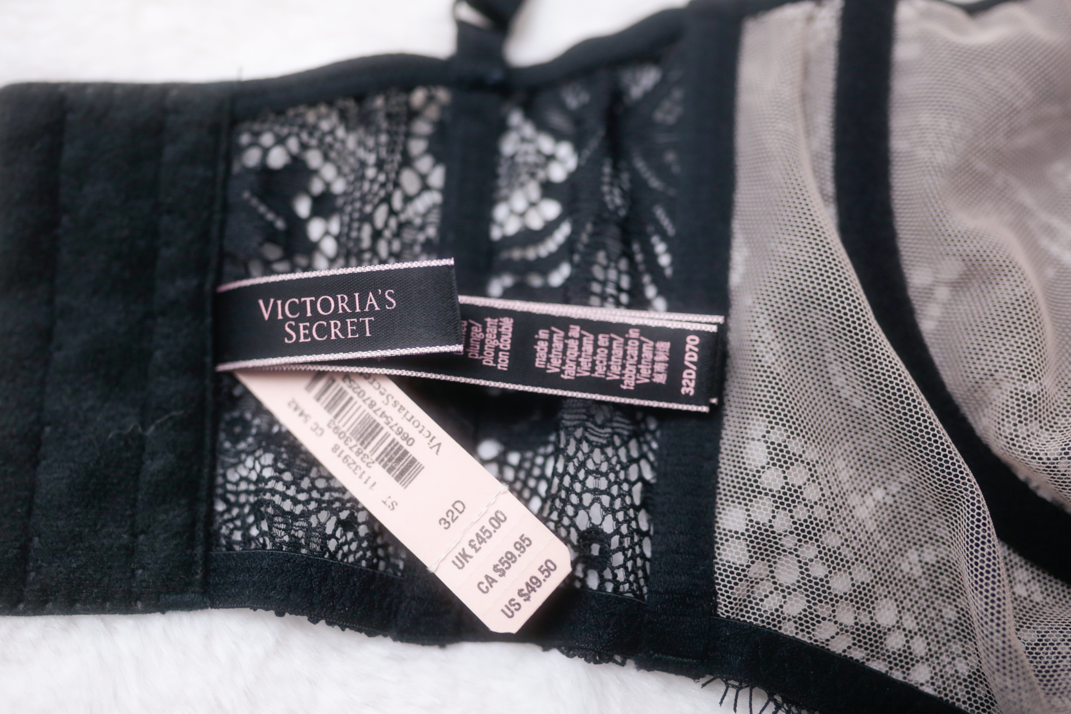 Victoria's Secret 32D Very Sexy Unlined Plunge Demi Longline Bra Black NEW