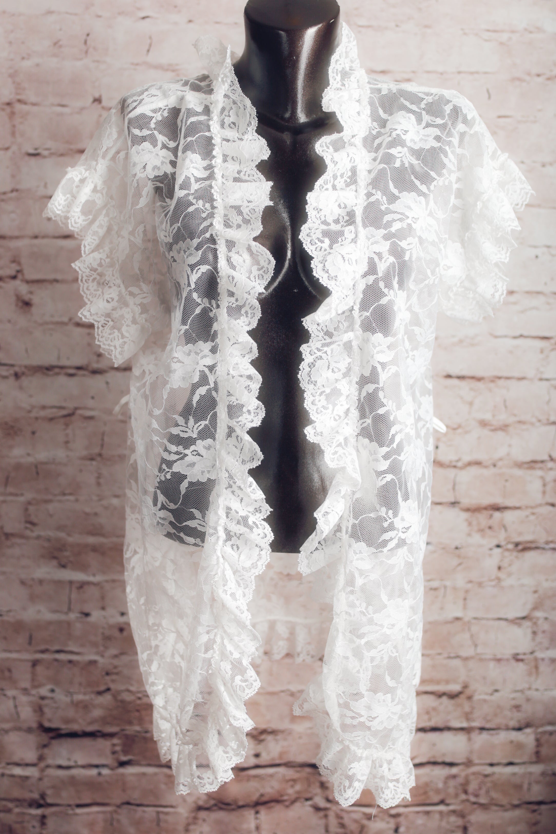 Frederick's of Hollywood Vintage Sheer Lace Bridal Peignoir Shawl Negligee Lingerie One Size White