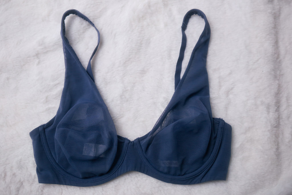 Adore Me 34D Ivy Unlined Plunge Underwire Bra Dark Gray