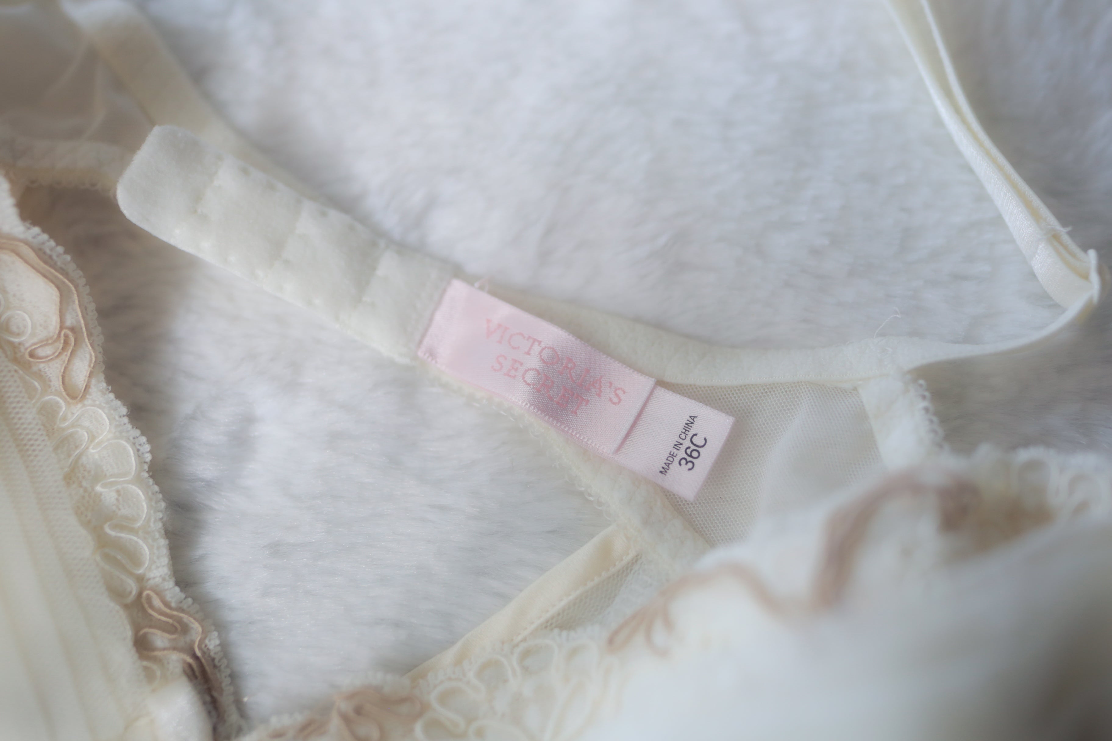 Victoria's Secret Vintage Babydoll Chemise Padded White Mesh: Size 36C