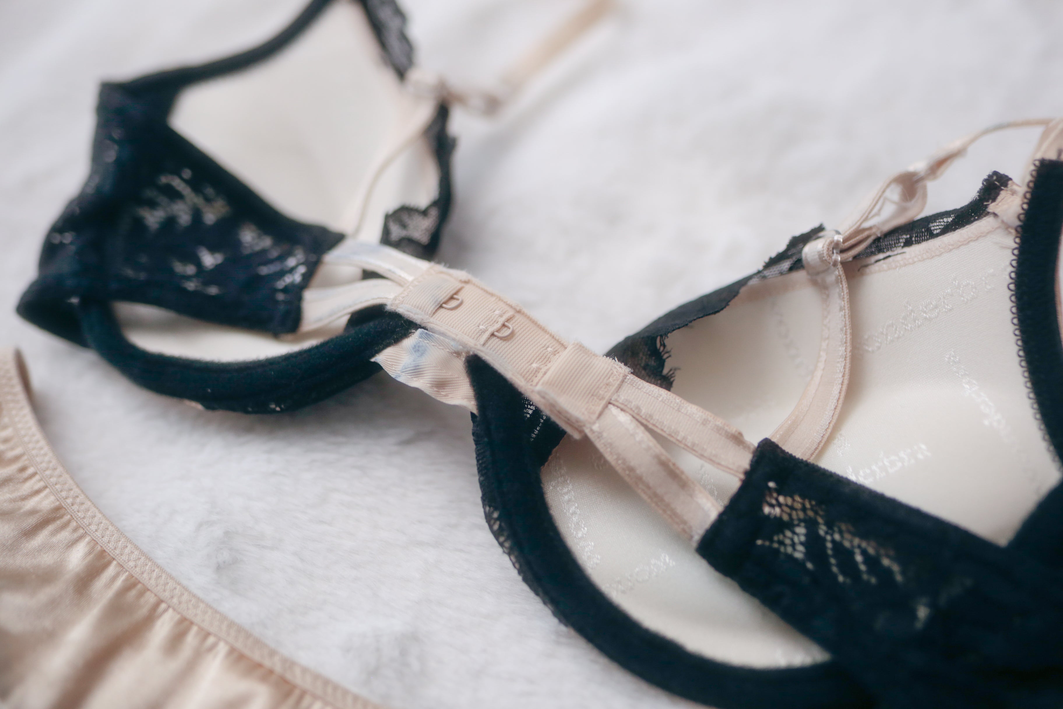 Wonderbra 38B Vintage Bra and Panty Set Push-up Underwire Satin Lace