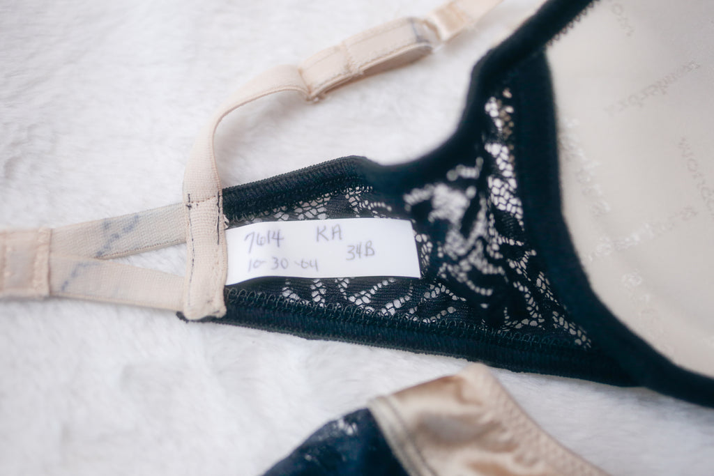 Wonderbra 38B Vintage Bra and Panty Set Push-up Underwire Satin Lace