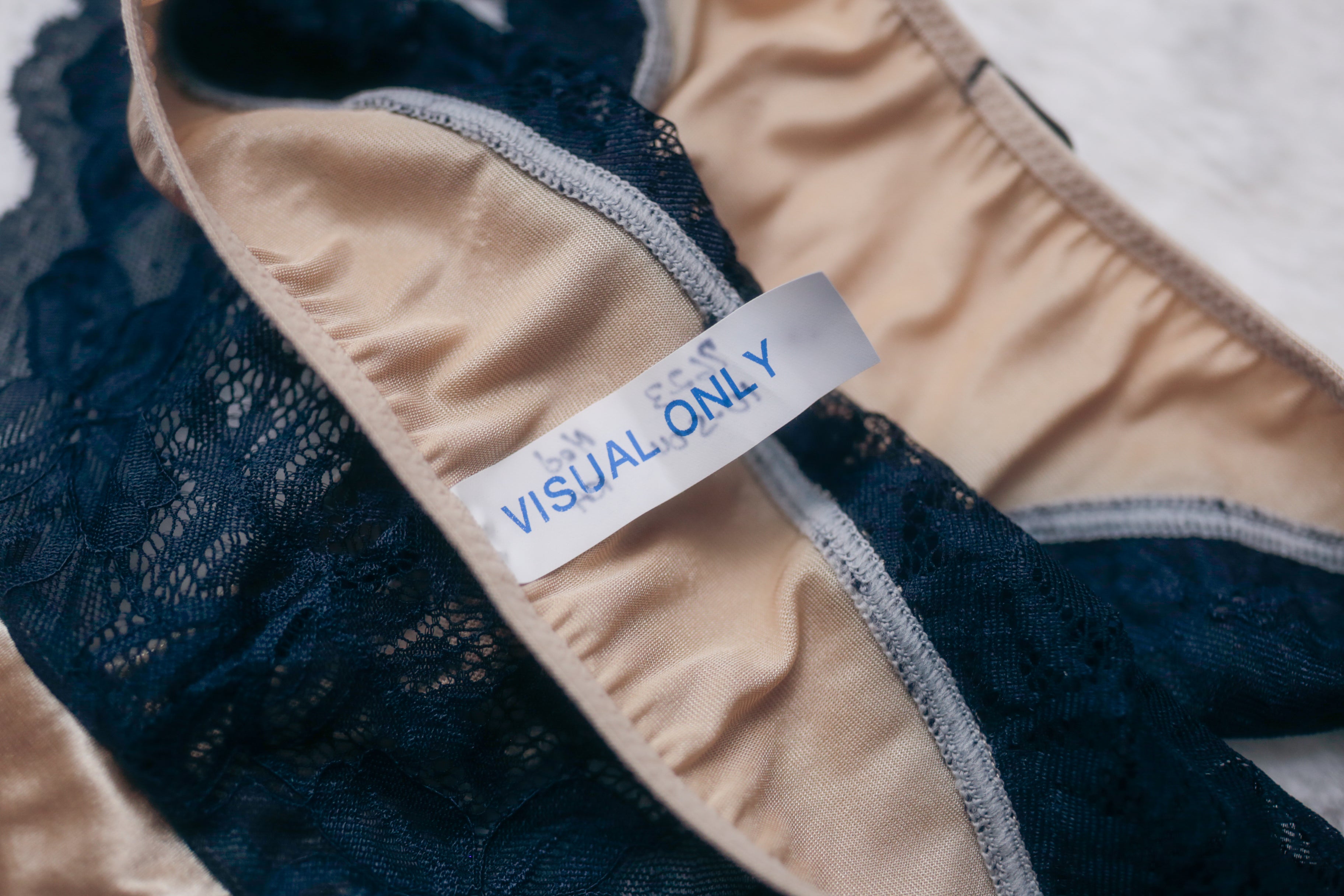 Wonderbra 38B Vintage Bra and Panty Set Push-up Underwire Satin Lace