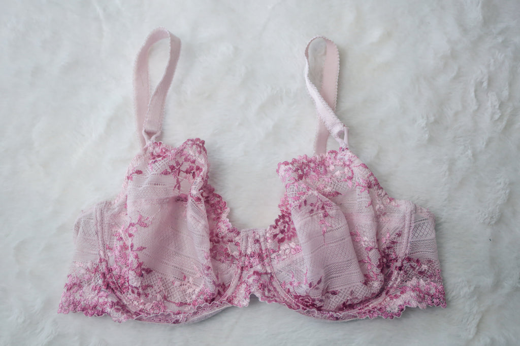 Wacoal 36D Embrace Lace 65191 Unlined Embroidered Underwire Bra Pink