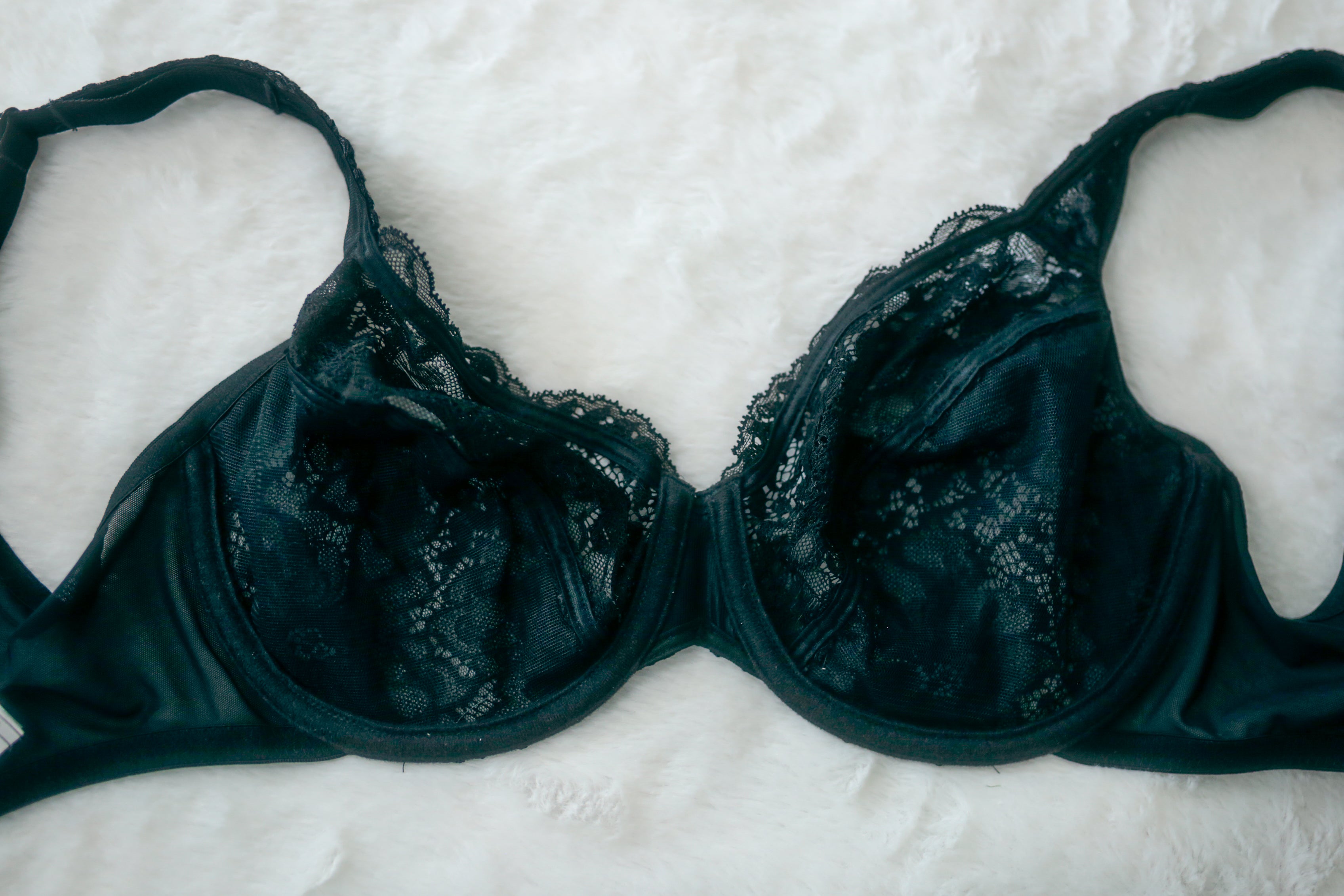 Wacoal 32DD 85750 Pure Inspiration Lace Minimizer Underwire Unpadded Bra Black