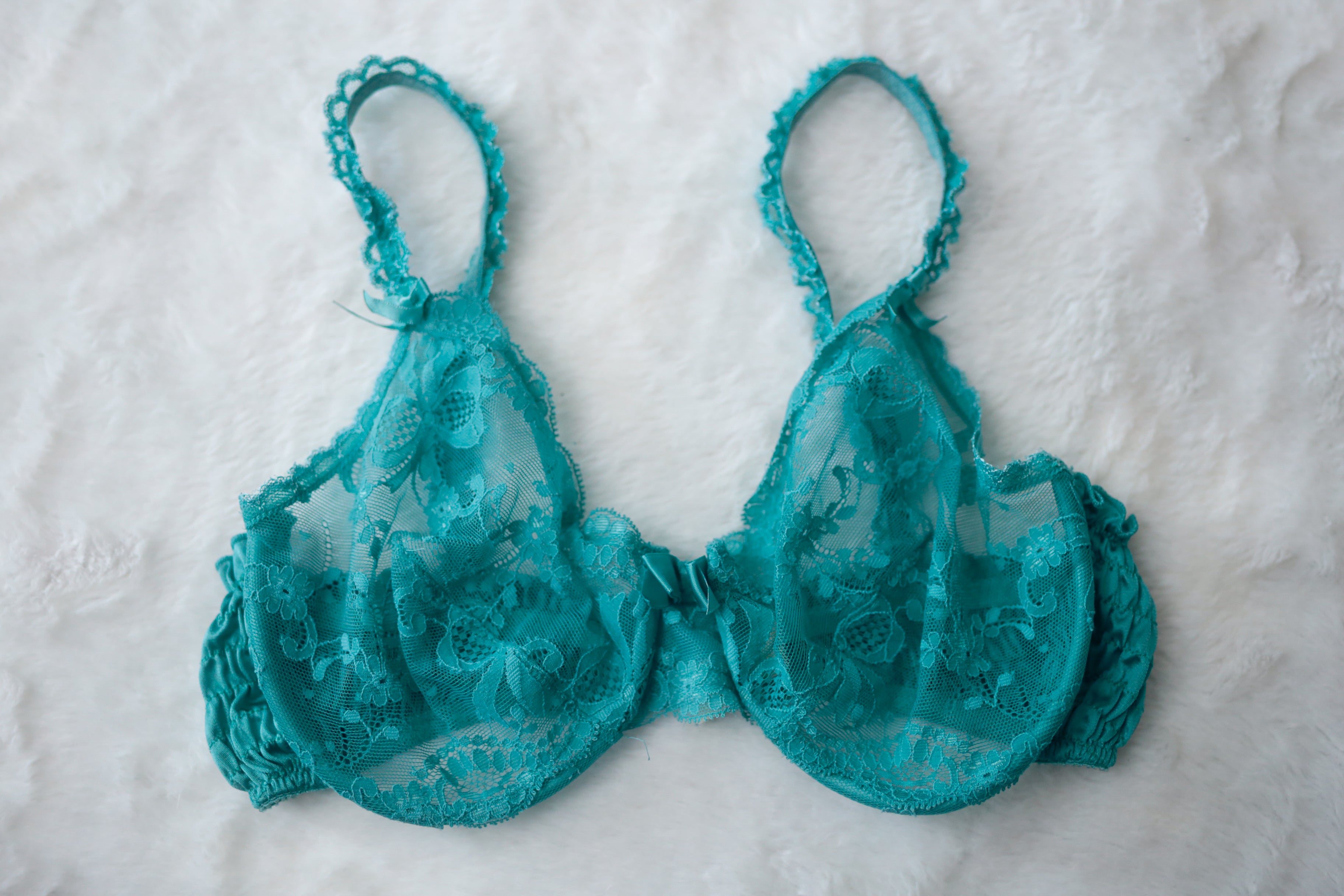 Victoria's Secret 36C Vintage Gold Tag Demi Sheer Unpadded Bra Teal Lace