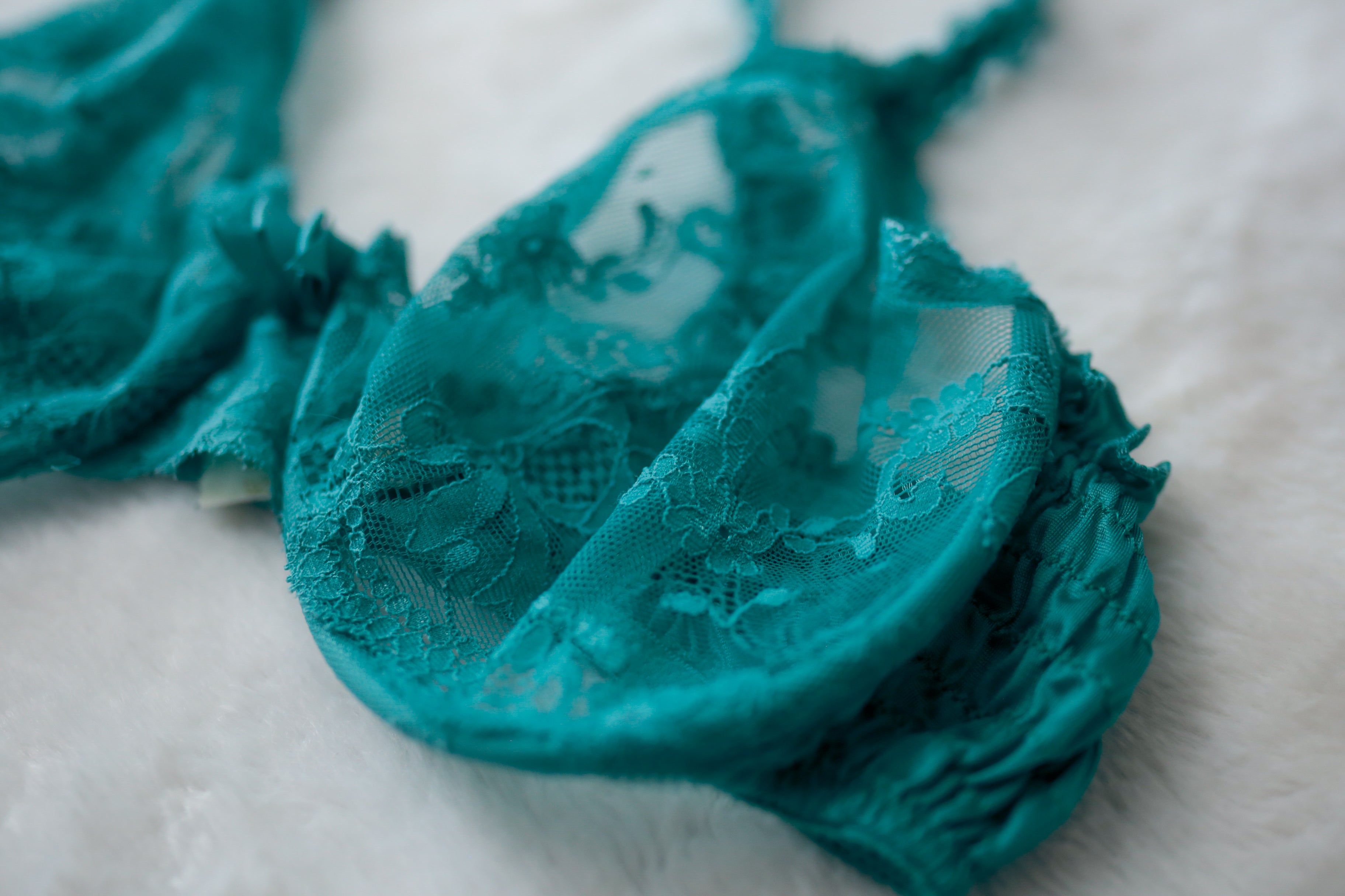 Victoria's Secret 36C Vintage Gold Tag Demi Sheer Unpadded Bra Teal Lace