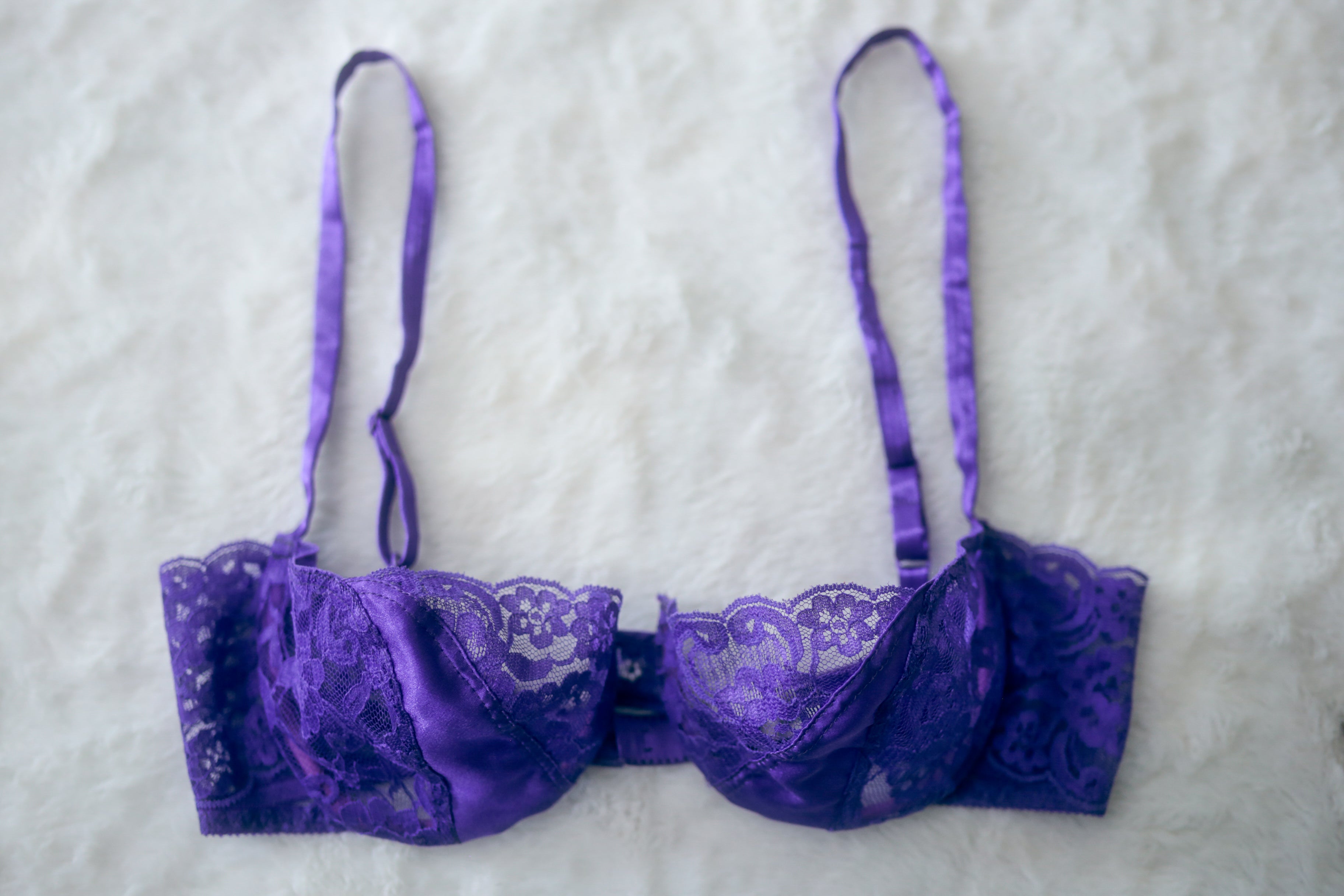 Christian Dior 36C Vintage Balconette Shelf Sheer Unpadded Bra Purple Lace
