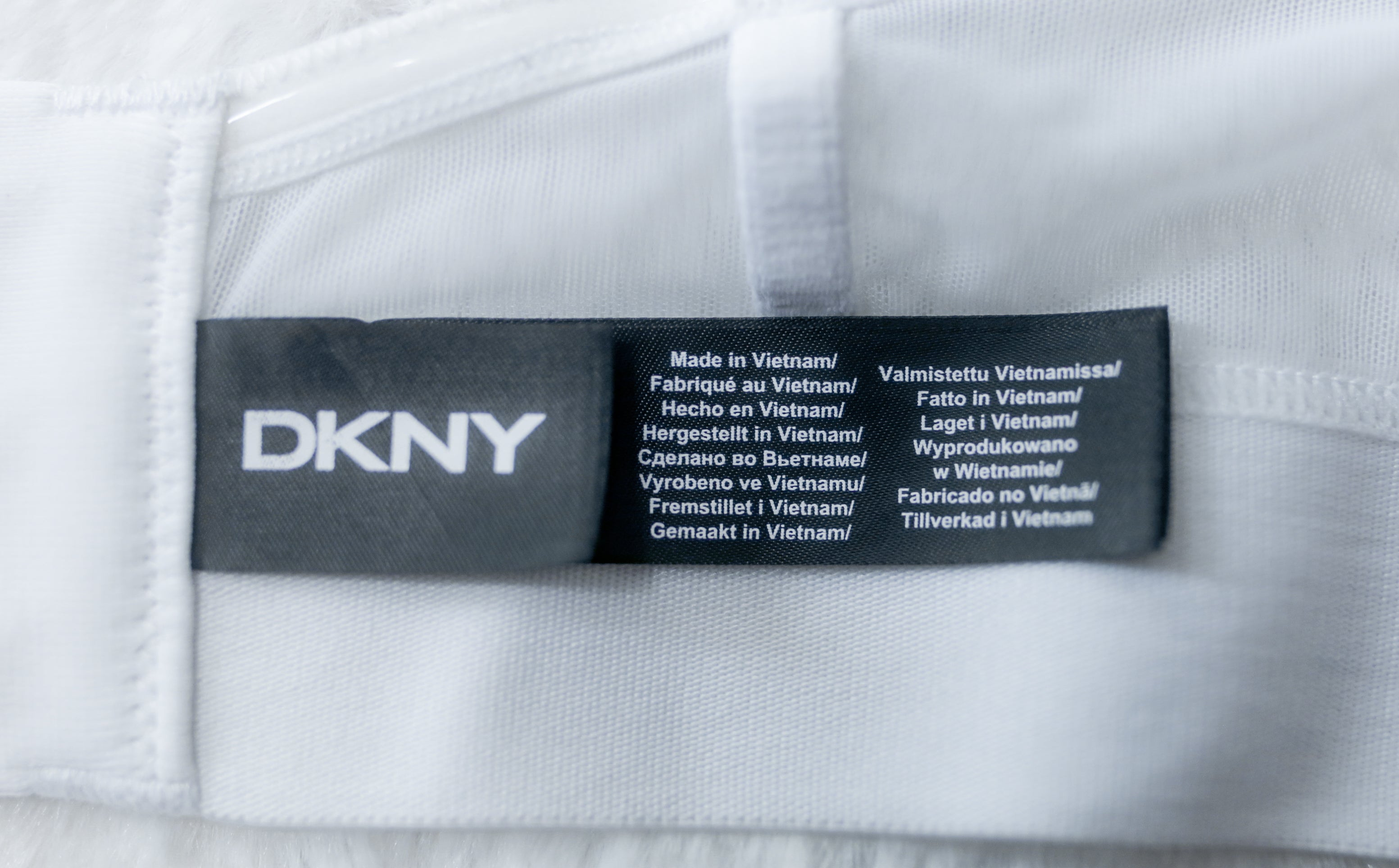 DKNY 36D Sheers Unlined Mesh Balconette Sheer Convertible Bra White NEW