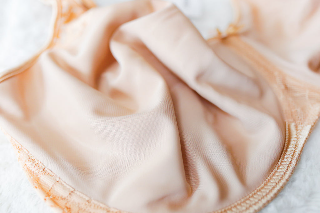 Empreinte 40F Melody Seamless Unlined Breathable Full Coverage Bra Beige NEW