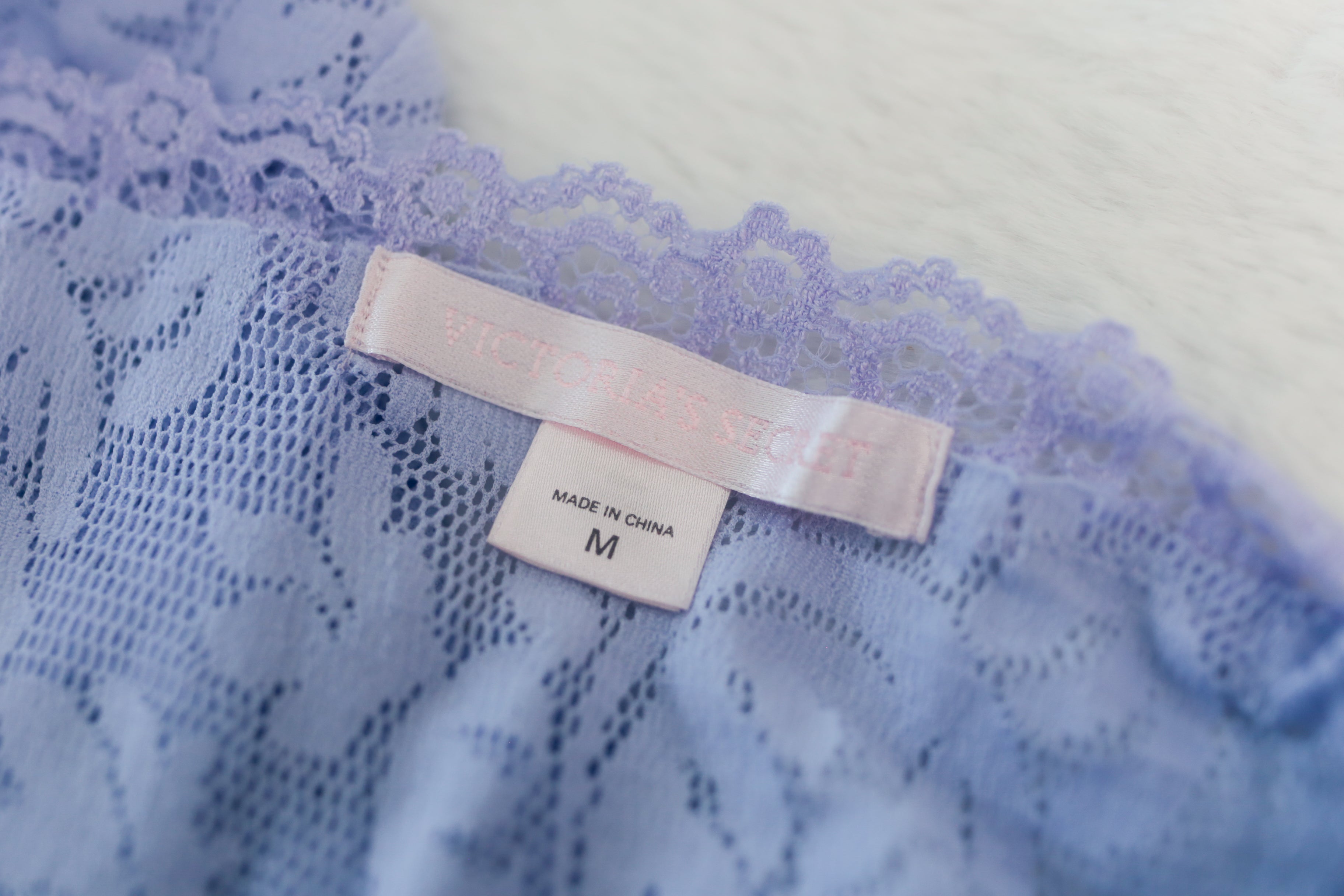 Victoria's Secret Vintage Sheer Chemise Cami Lingerie Medium Light Purple Lace