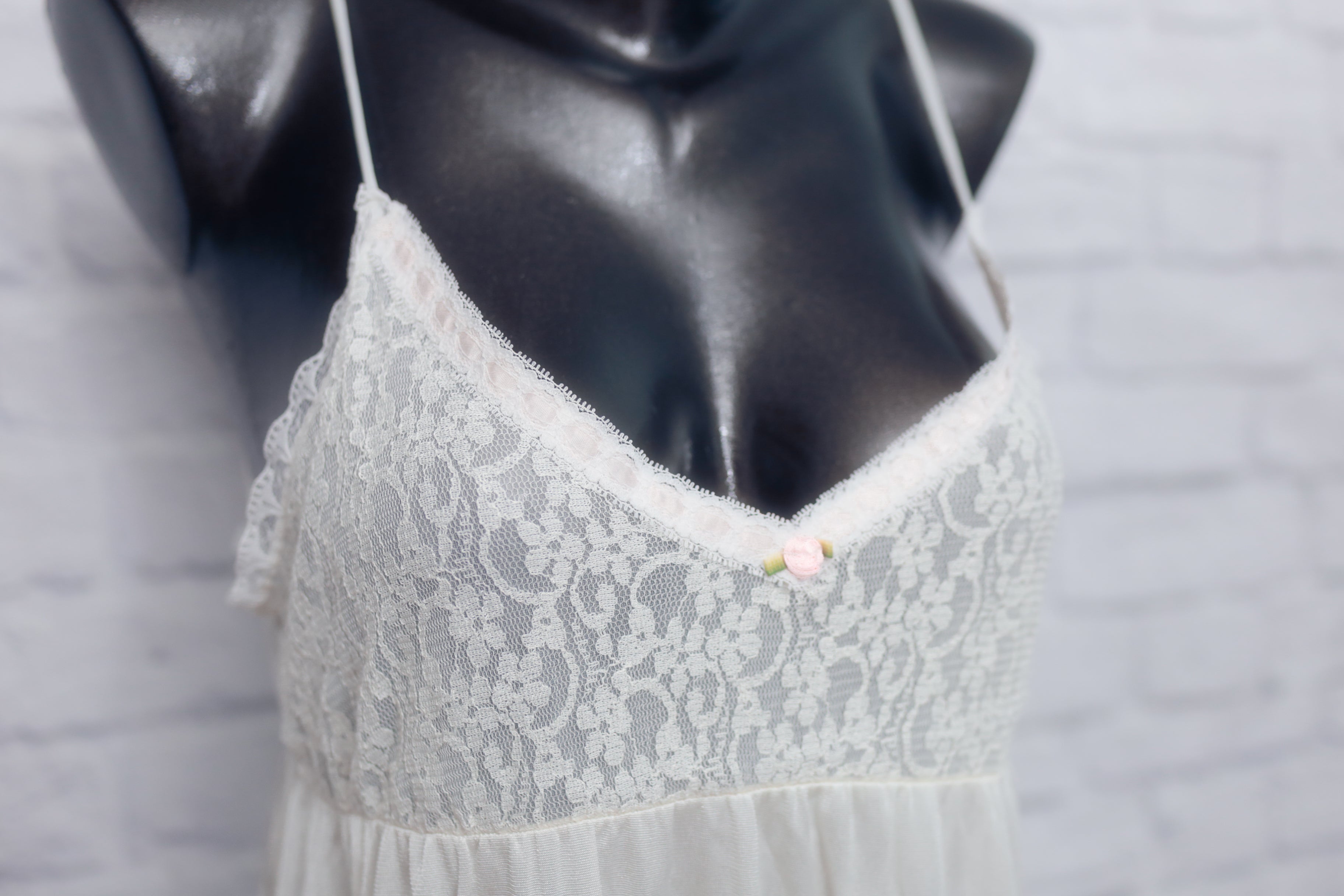 90s Vintage White Satin Full Slip Gown Lingerie: Size LARGE