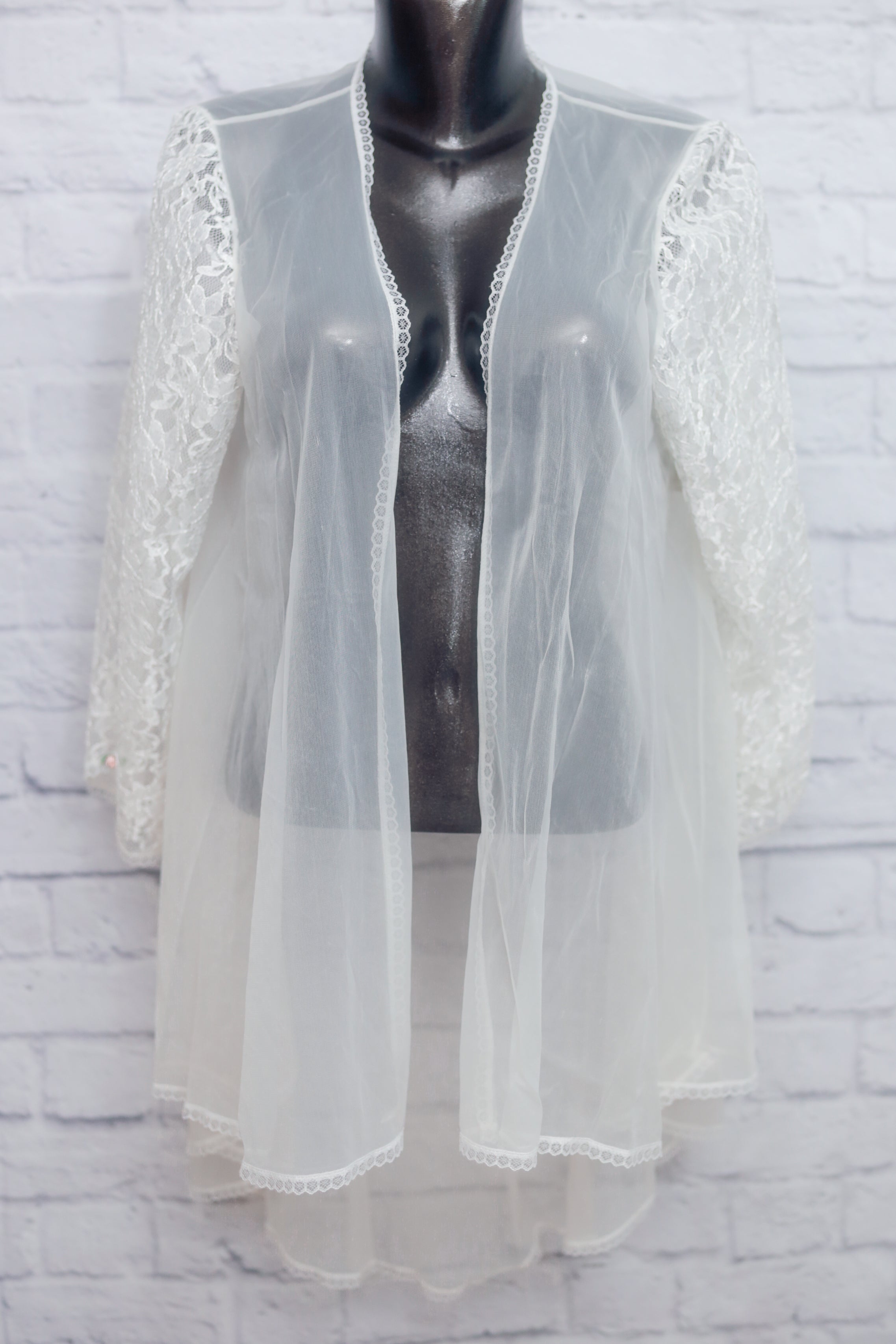 90s Vintage Tulle Lace Peignoir Shawl Negligee Lingerie Large White