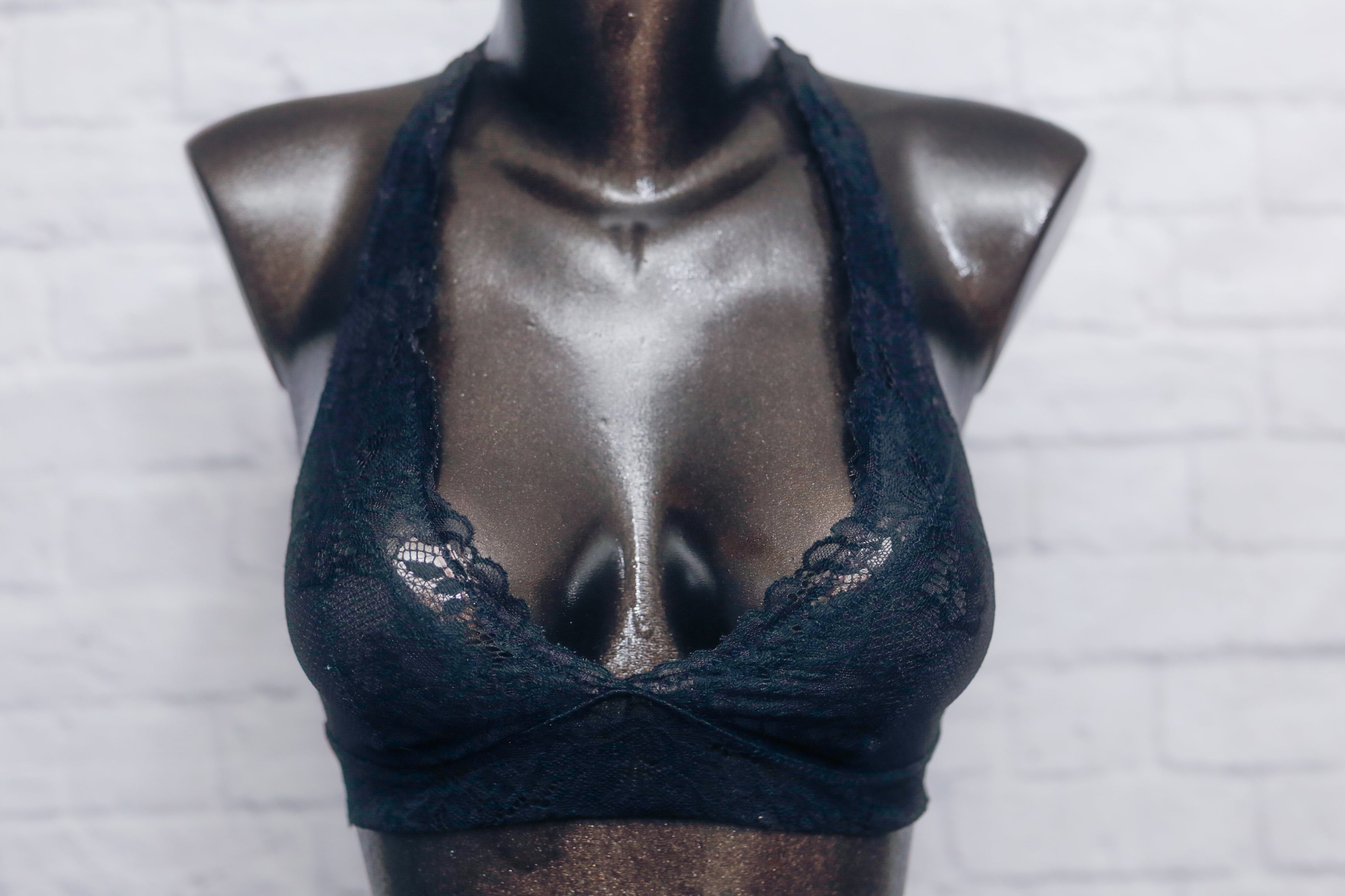 Maidenform Lined Lace Wireless Bralette Bra Small AA-C Cup Black