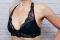 Maidenform Lined Lace Wireless Bralette Bra Small AA-C Cup Black
