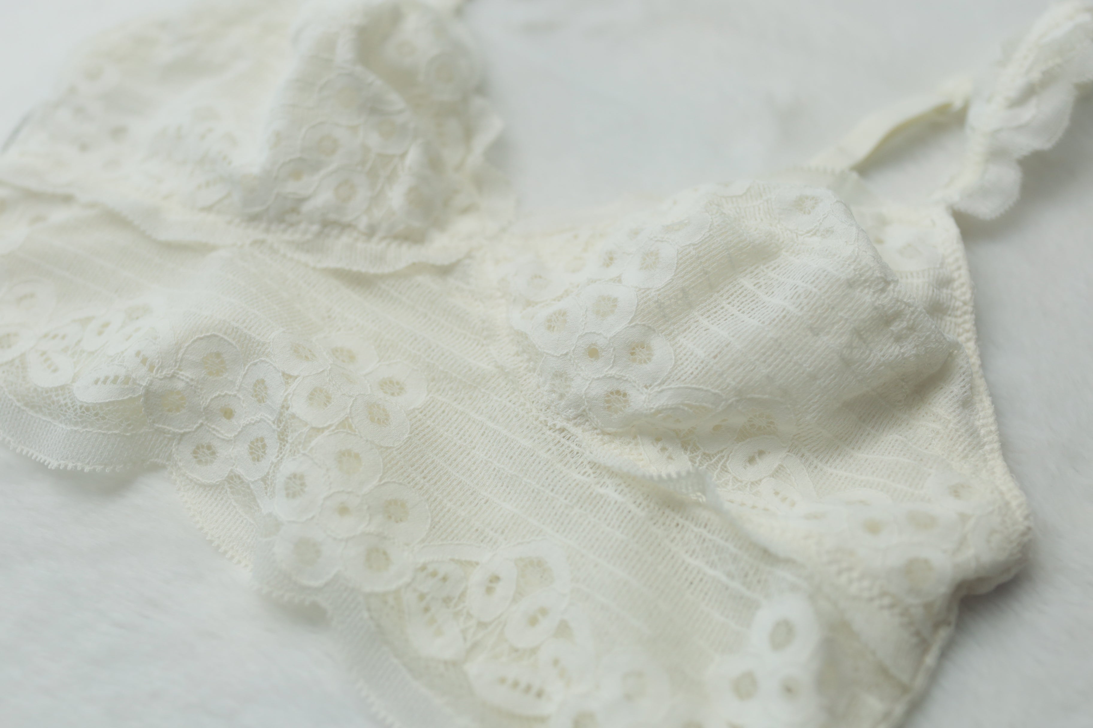 Aerie Lined Delicate Lace Bralette Small White