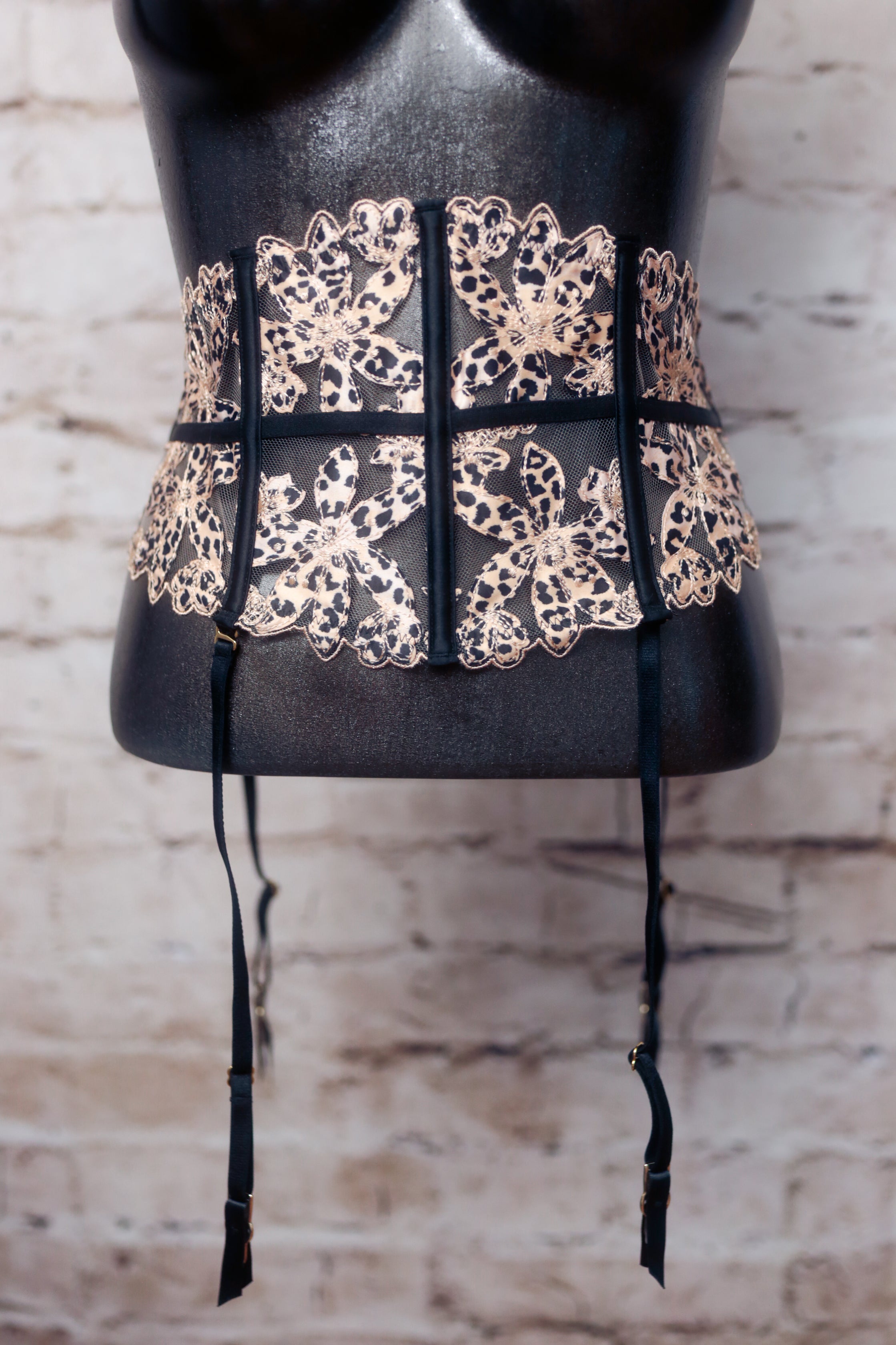 Victoria's Secret Very Sexy Garter Suspenders XS Animal Leopard Cheetah NEW