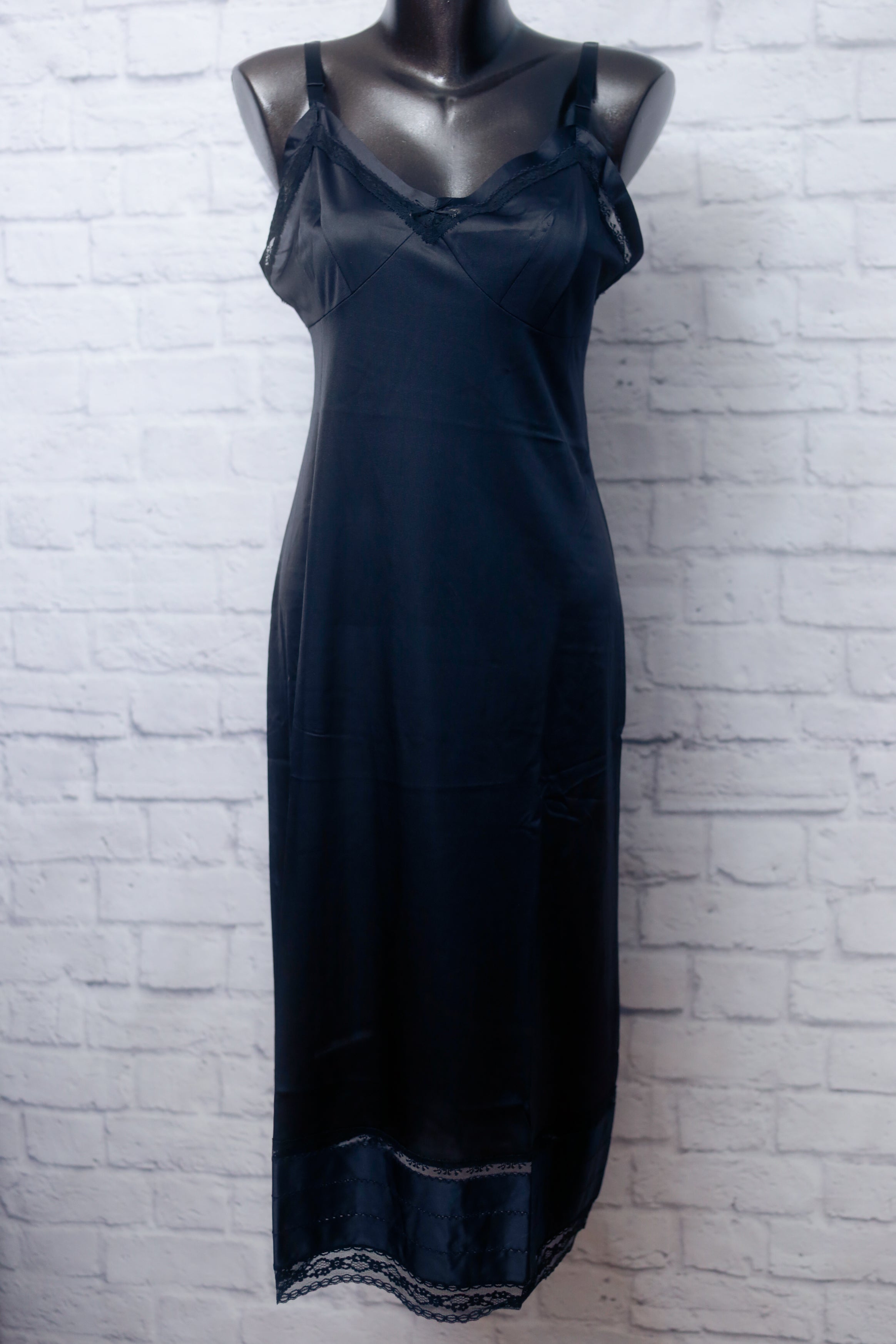 Lorraine Vintage 90s USA-made Black Semi-sheer Full Slip Gown Lingerie: Size 36 Tall / Medium