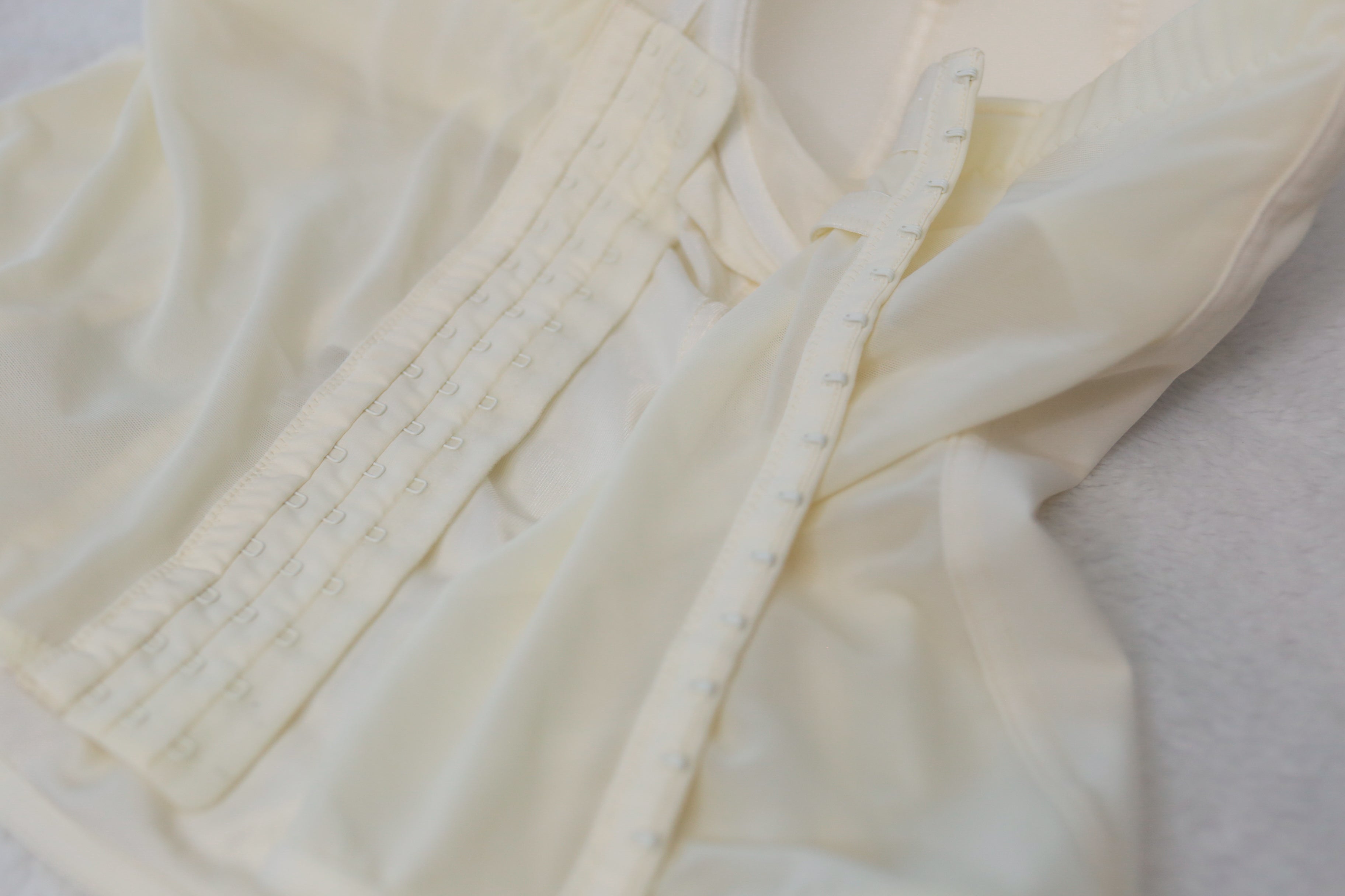 Curvy Kate 38J UK 38GG Luxe Basque Strapless Corset Bustier Bra Cream