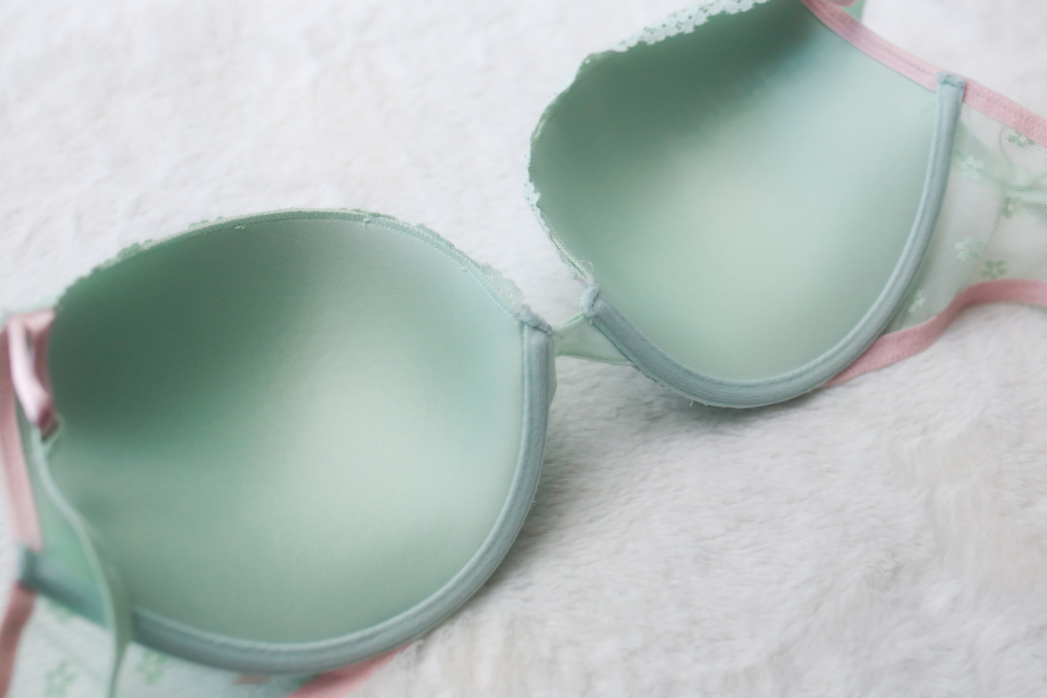 Victoria's Secret 34DD Push-up Bra Mint Lace