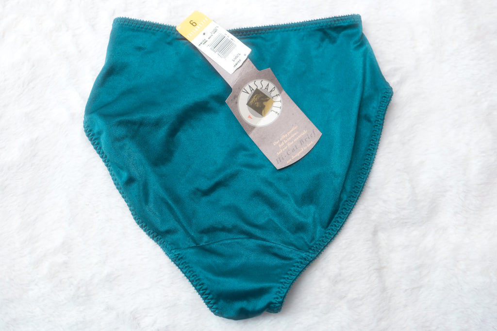 Vassarette Vintage Silky Hi-cut Brief Panties 6 Medium Hunter Green NEW