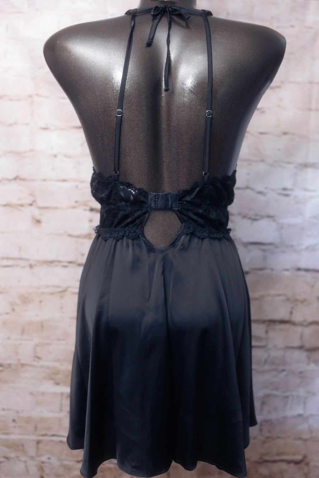 SeductiveWear by Cinema Etoile Halter Chemise Babydoll Lingerie Medium Black Satin and Lace