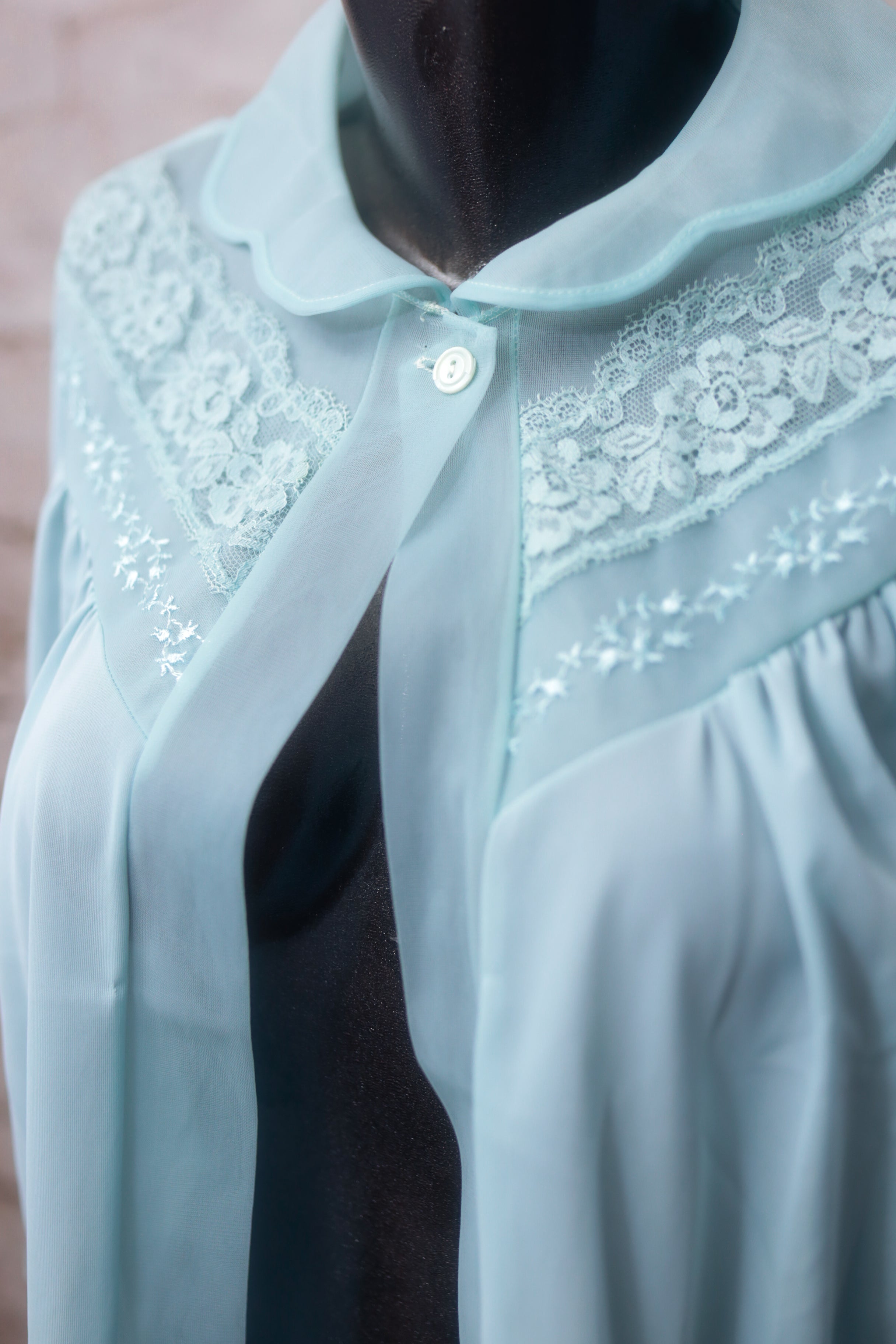 Lorraine Vintage Baby Blue Peignoir Chemise Lingerie Medium