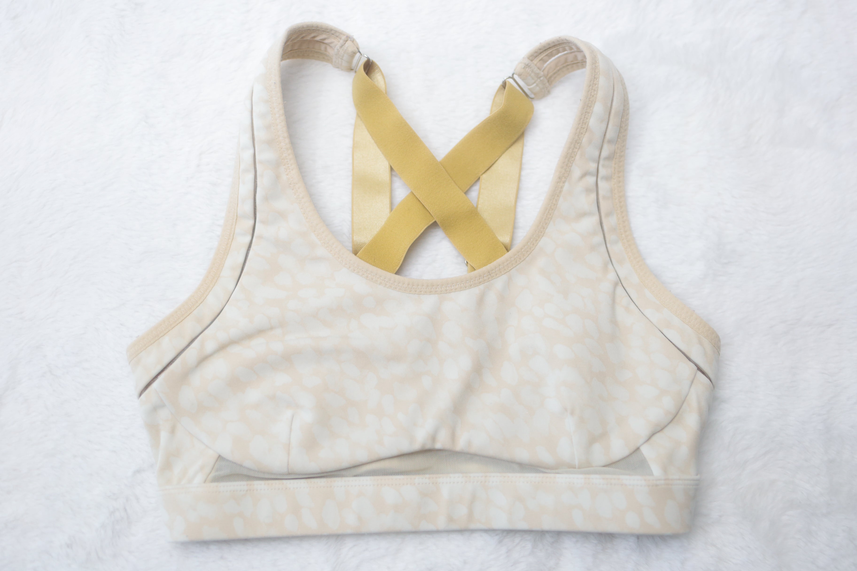 Fabletics Wireless Compression Sports Bra Small Tan