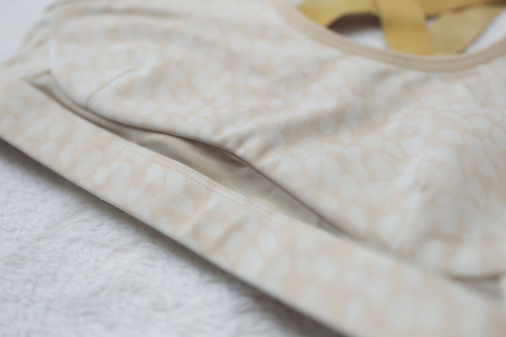 Fabletics Wireless Compression Sports Bra Small Tan