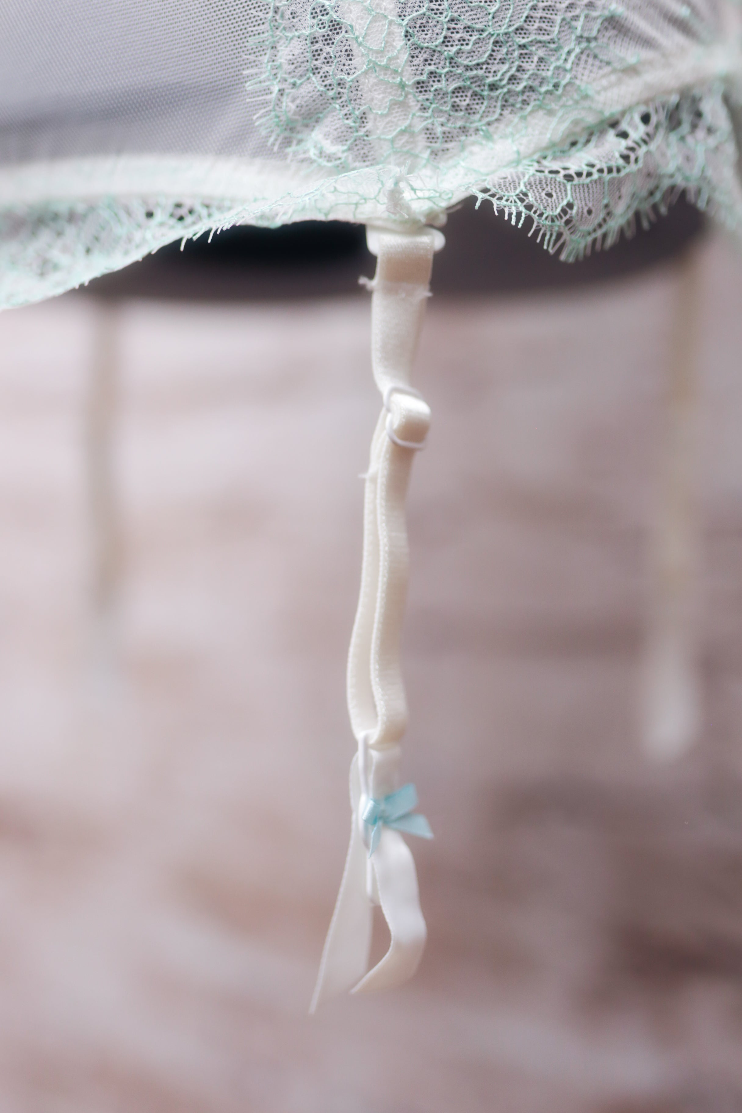 Victoria's Secret 34B Boned Corset Babydoll with Garter Straps White Blue