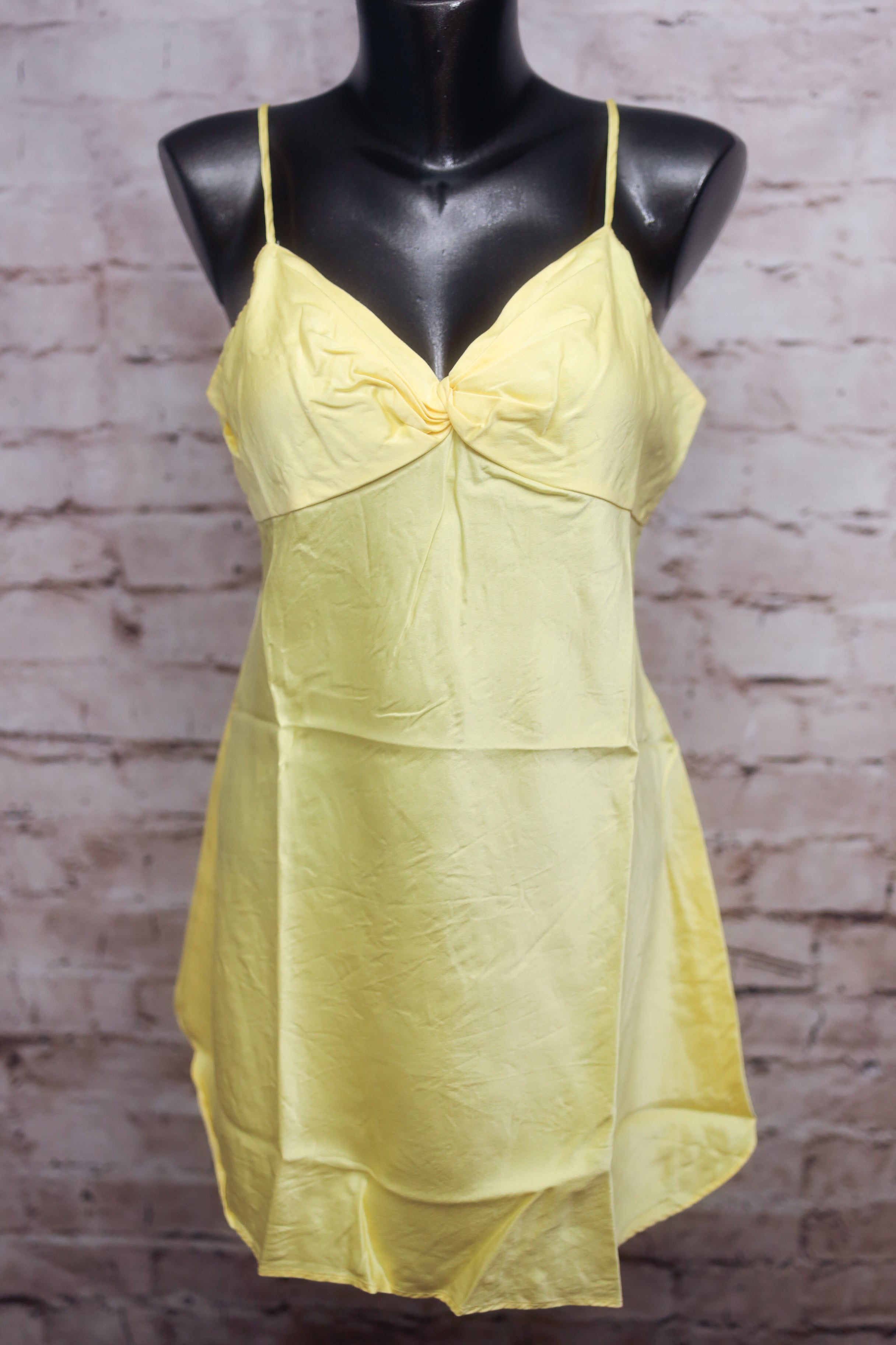 Victoria's Secret Vintage 100% Silk Chemise Cami 90s Butter Yellow Lingerie: Size Large