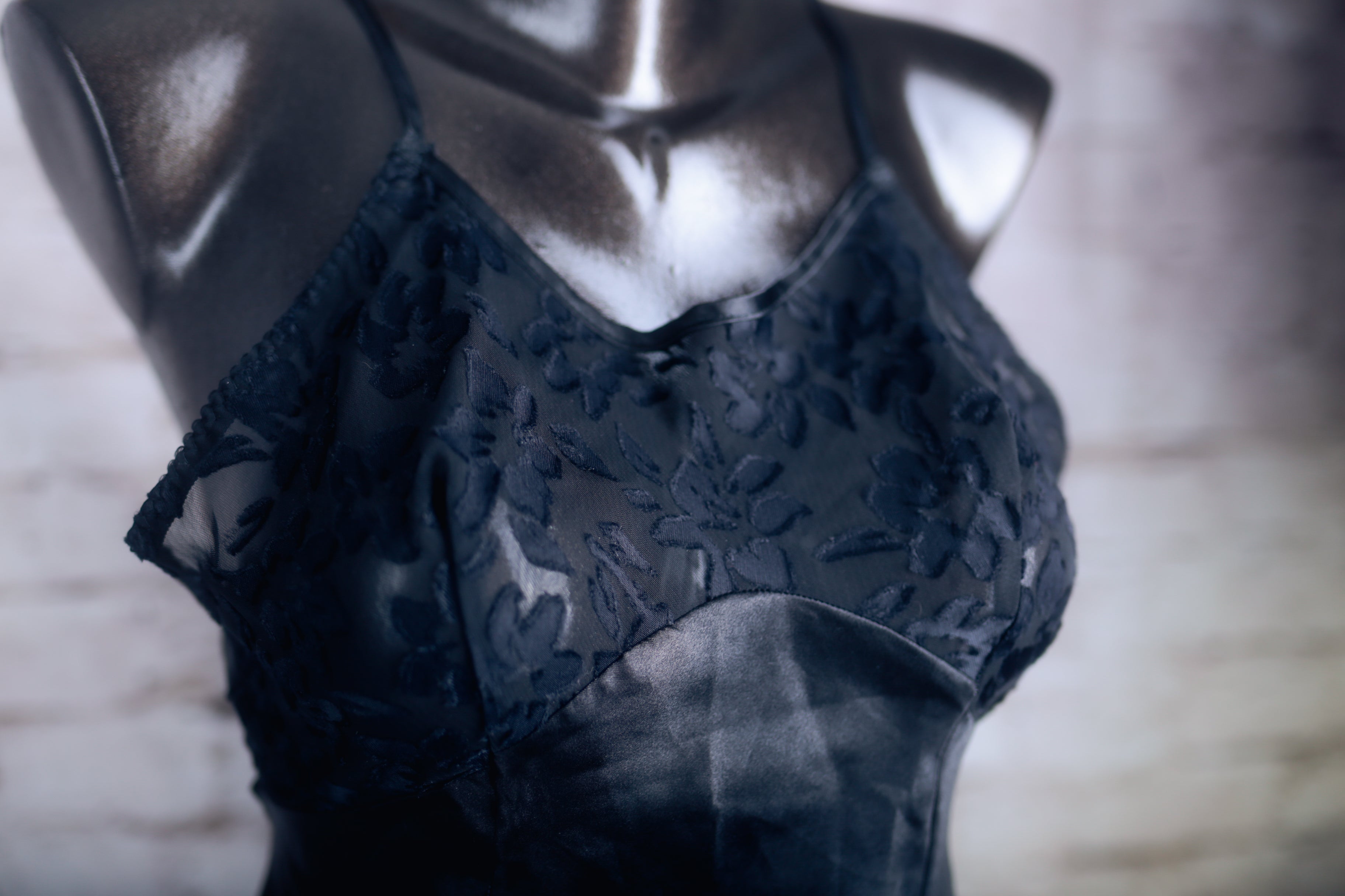 Tiffany's Closet Vintage Chemise Nightie Black Satin and Lace Small