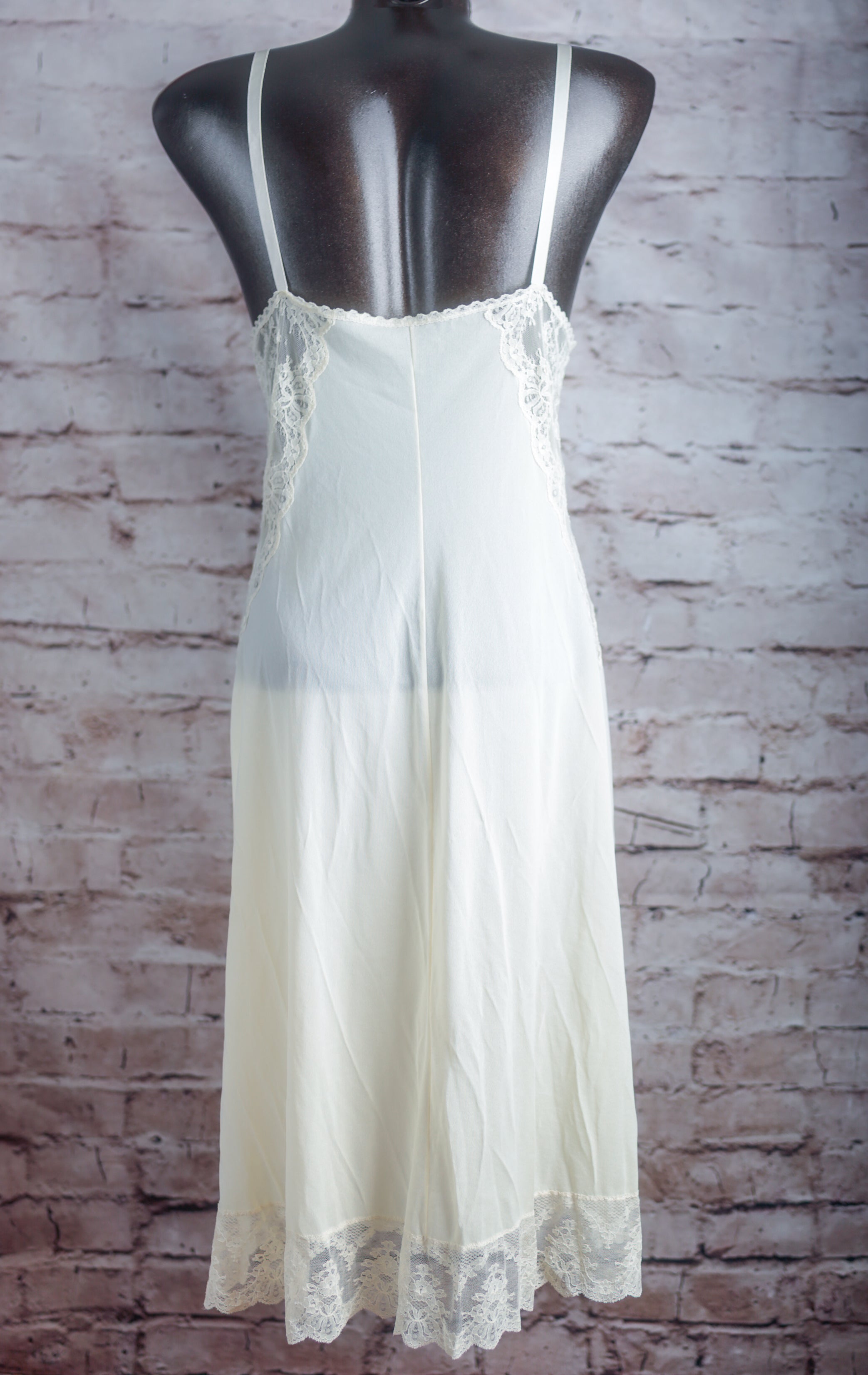 Formfit Vintage Full Slip Nightgown Ivory Satin and Lace Size 36