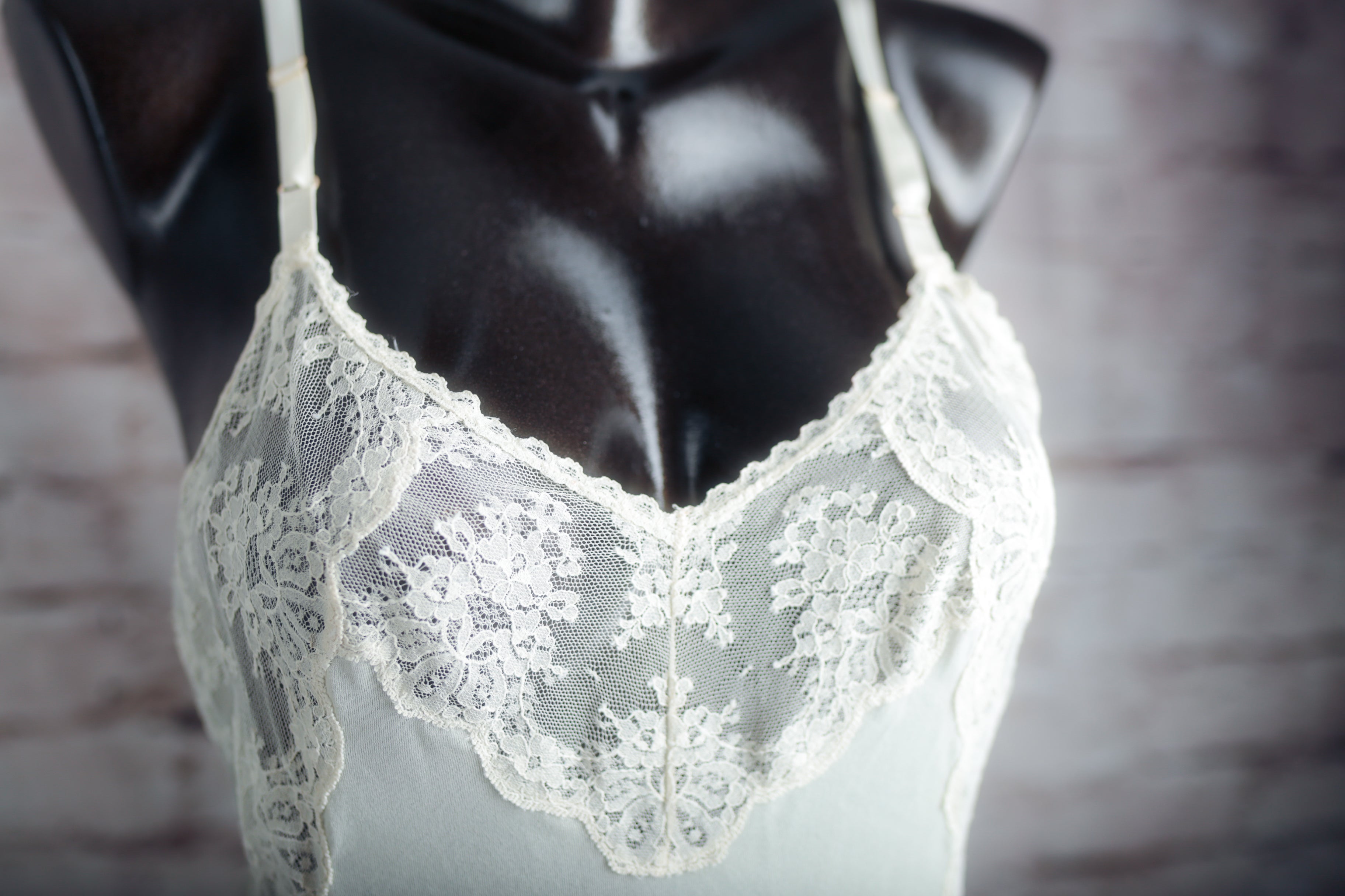 Formfit Vintage Full Slip Nightgown Ivory Satin and Lace Size 36