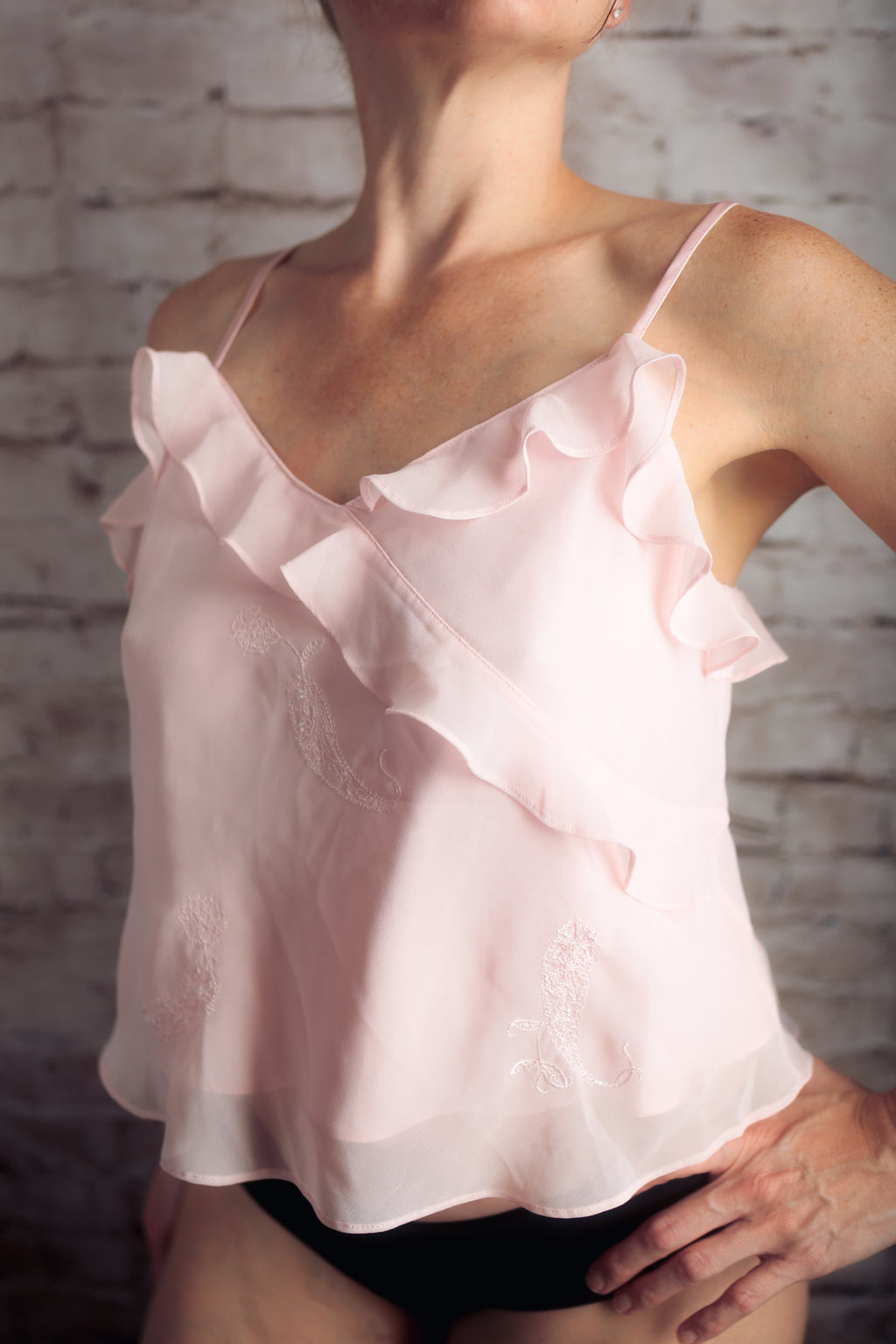 Valerie Stevens Y2K Ruffled Cami Chemise Lingerie Pink Small