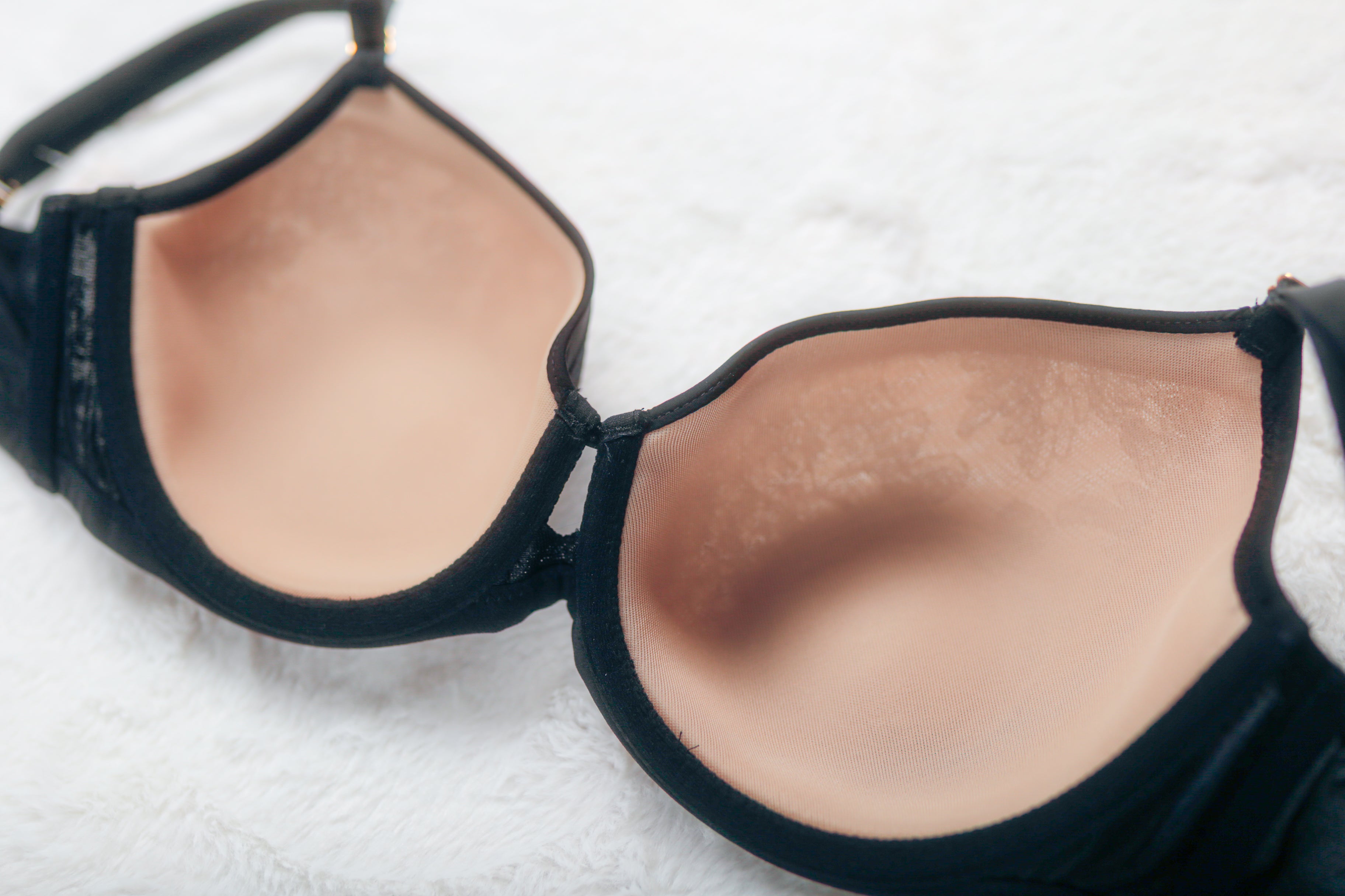 Soma 34D Lightest Lift Perfect Coverage Lace Breathable Spacer Foam Bra Black NEW