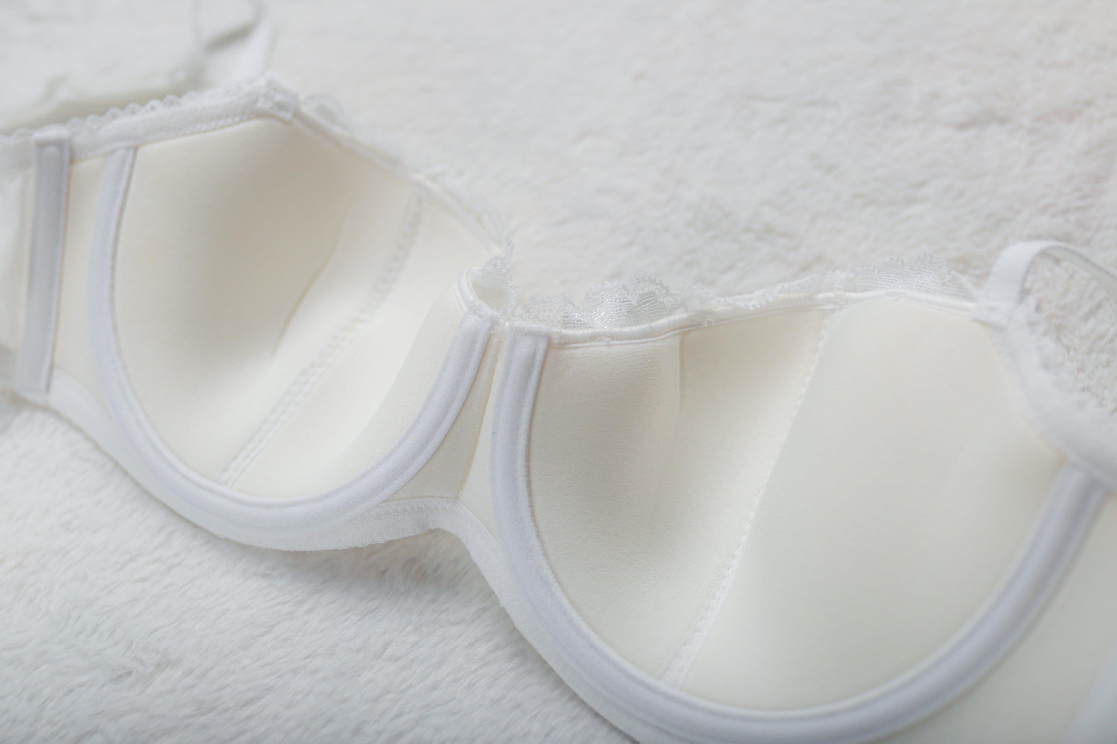 Adore Me 36C Lightly Lined Lace Underwire Balconette Bra White NEW