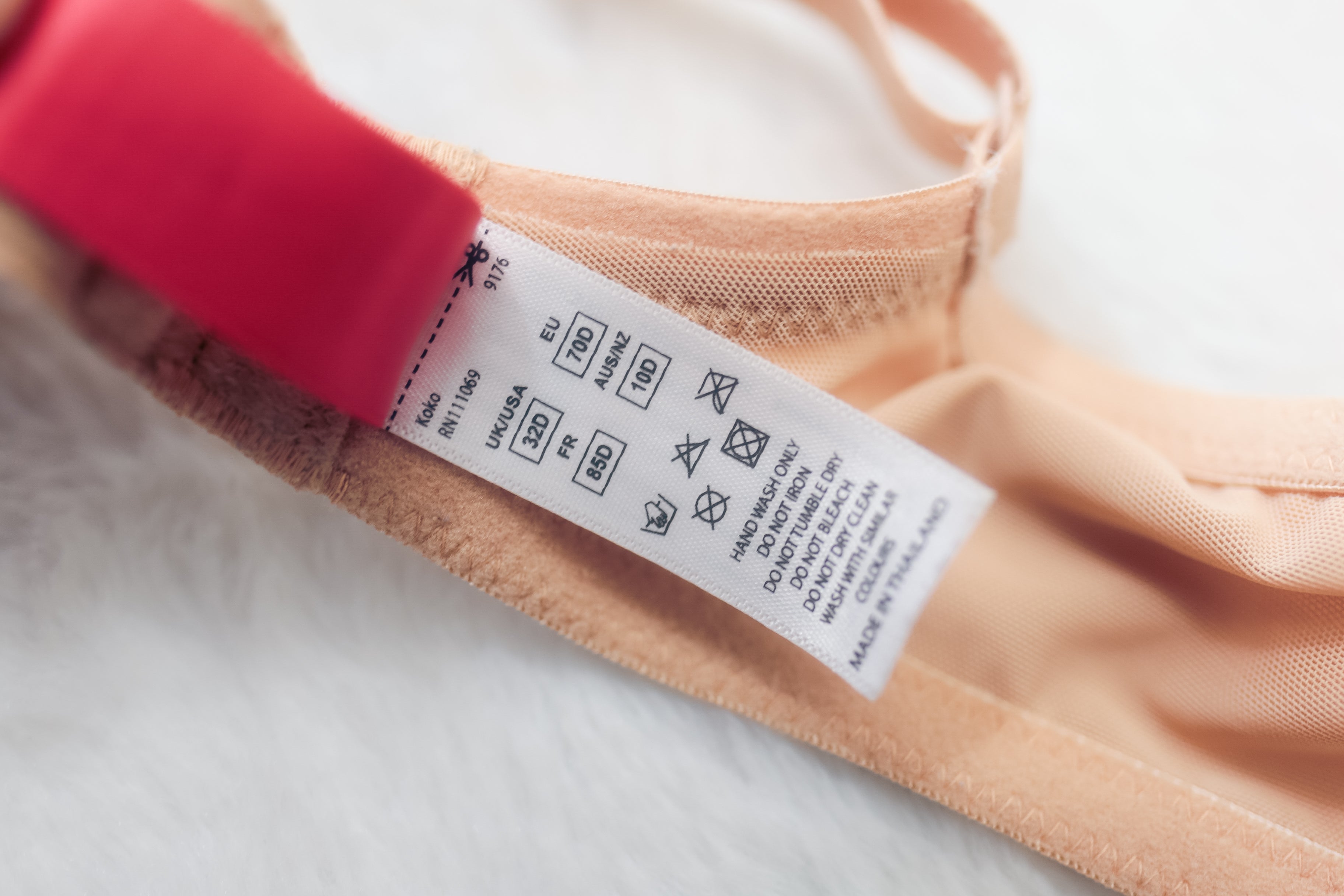 Cleo by Panache 32D Koko Moulded Plunge Underwire Padded T-shirt Bra Nude Caramel