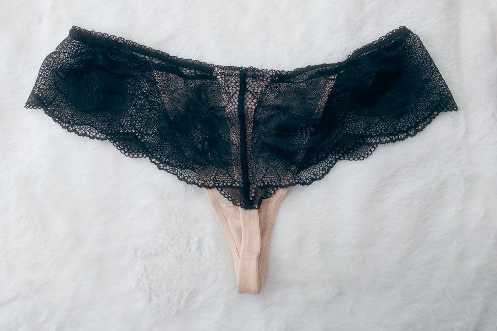 b.tempt'd by Wacoal B.Provocative Tanga Panty Size 5 Small Black