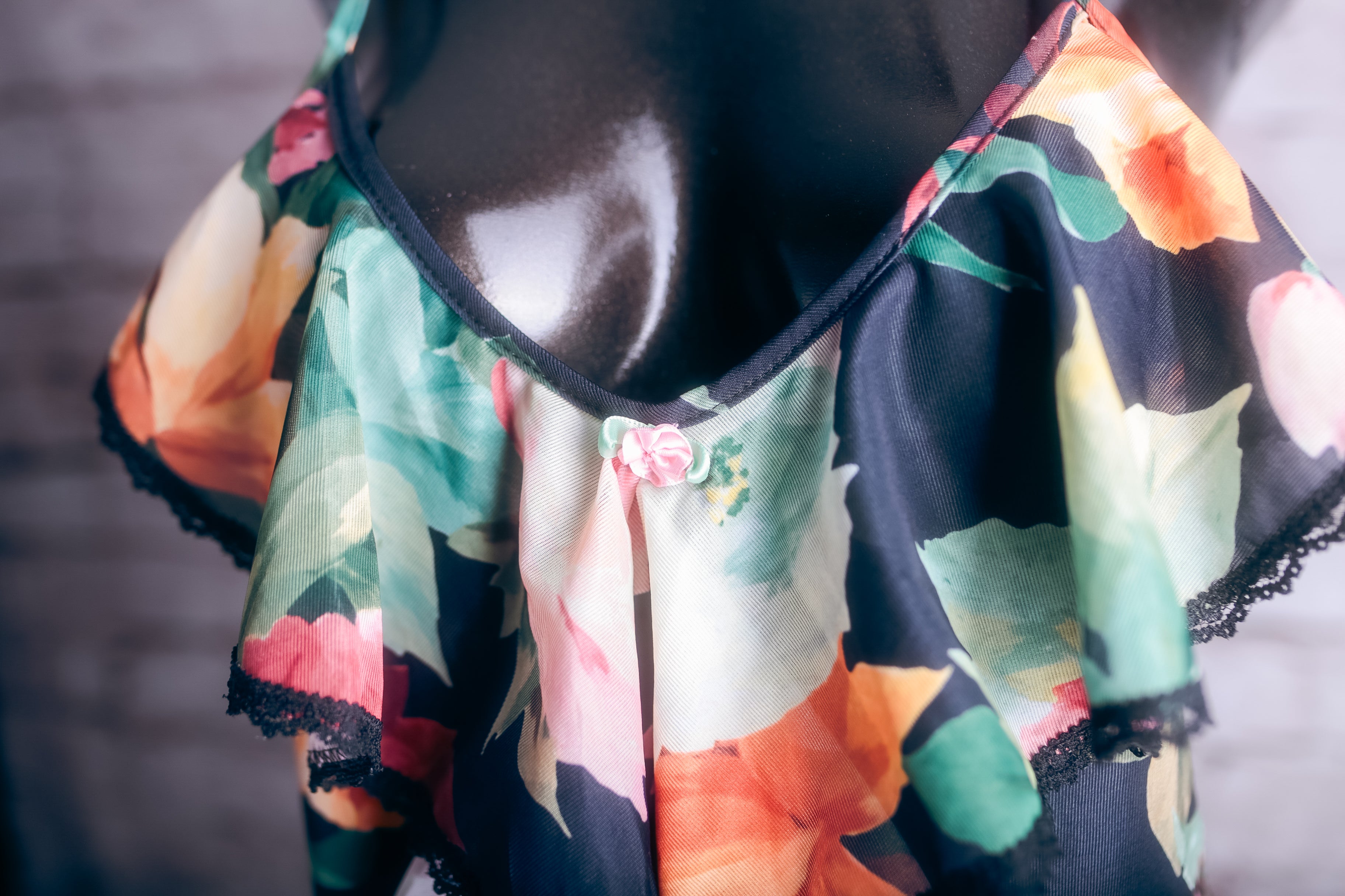 Feather Bed intimates Vintage Floral Ruffled Chemise and Shorts Lingerie Set Small