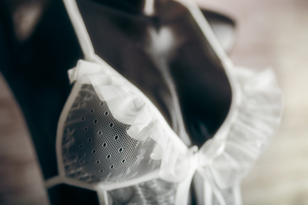 Sheer Mesh and Lace Open-crotch Teddy Bodysuit Lingerie White Medium NEW